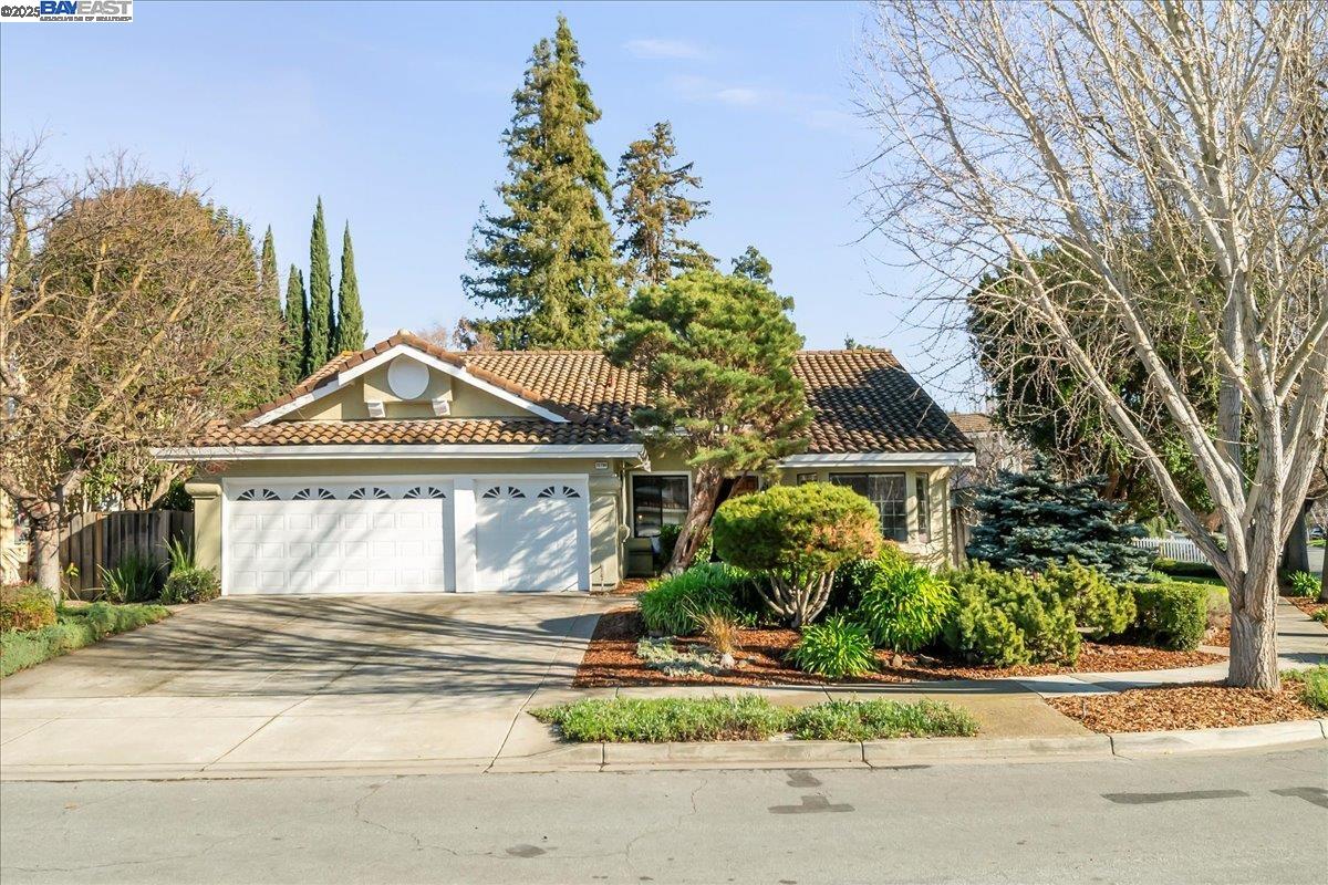 35794 Carnation Way