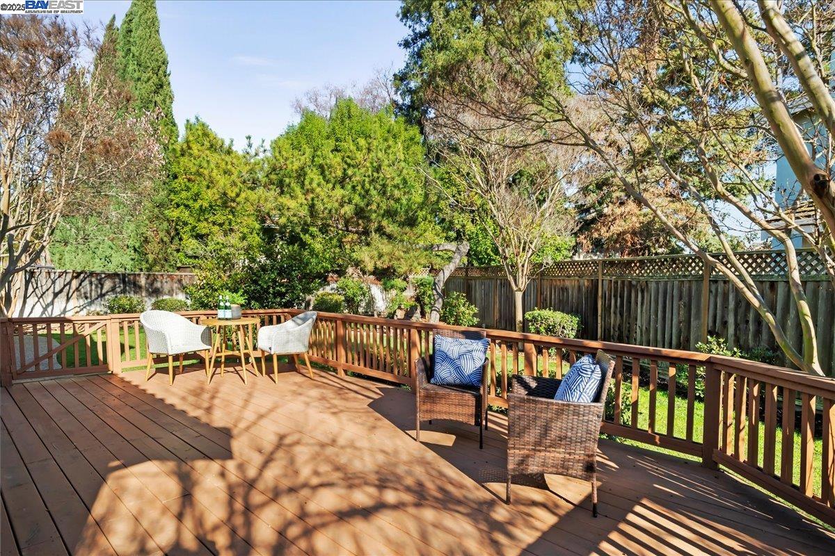 35794 Carnation Way
