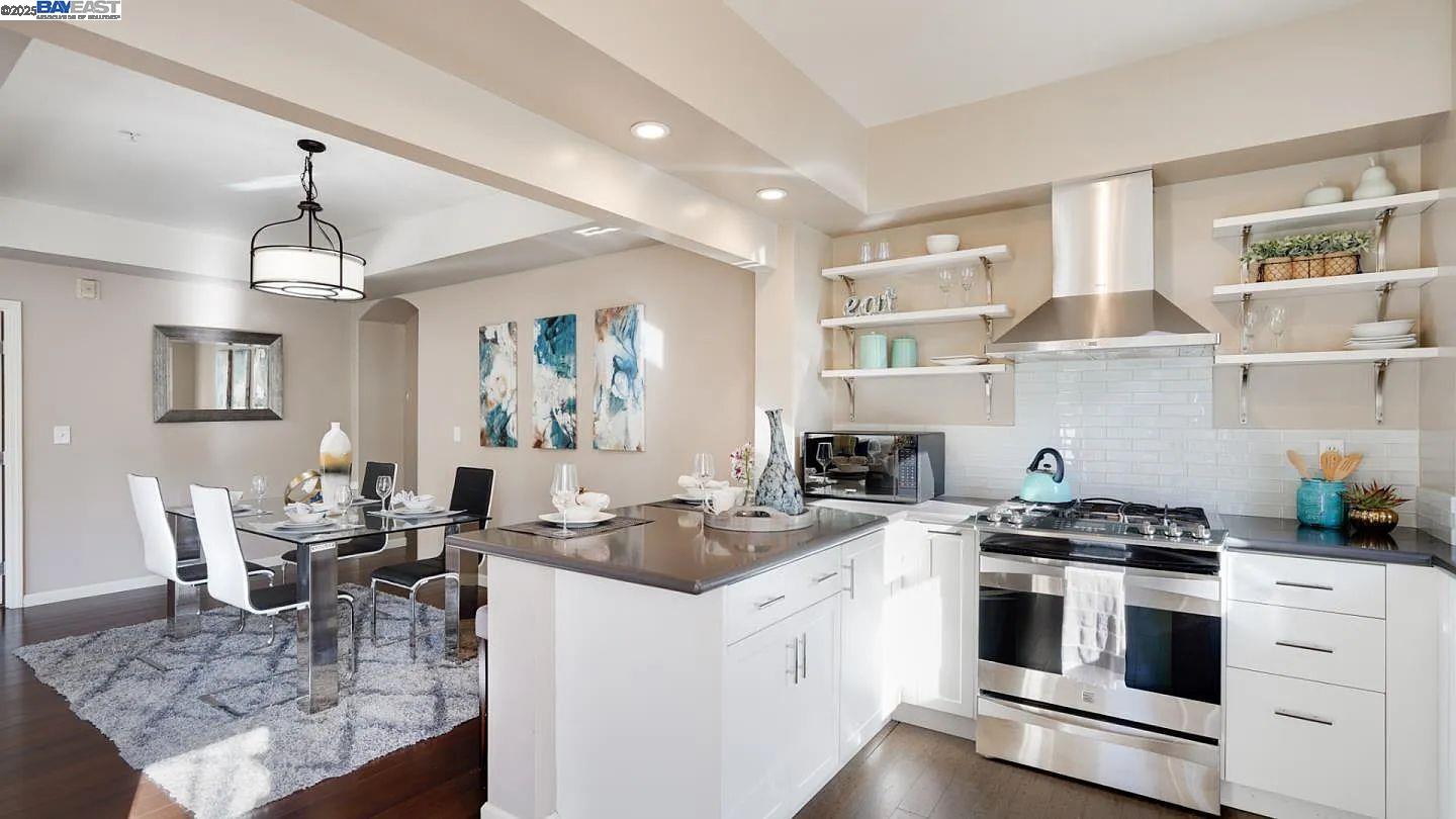 30 E Julian St # 217