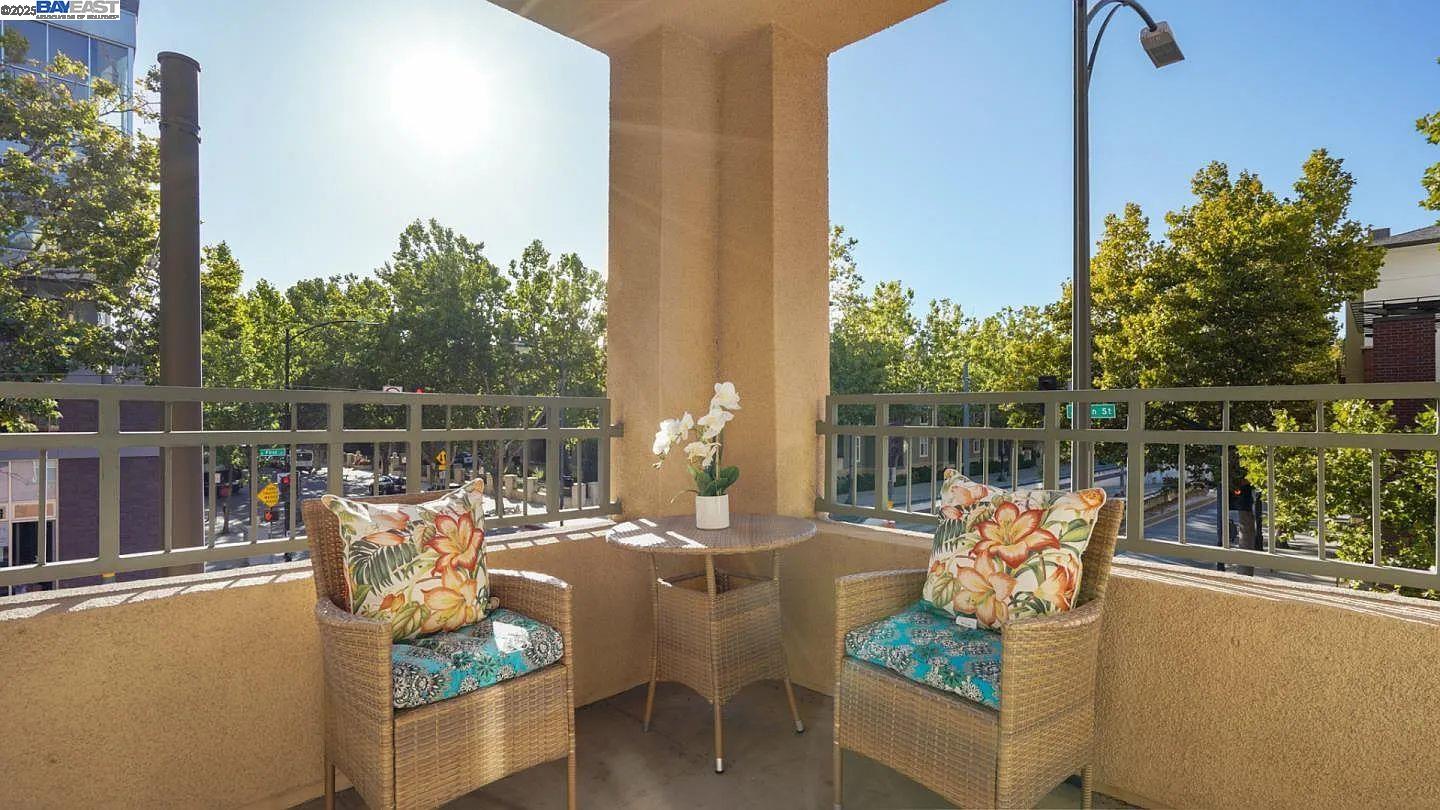 30 E Julian St # 217