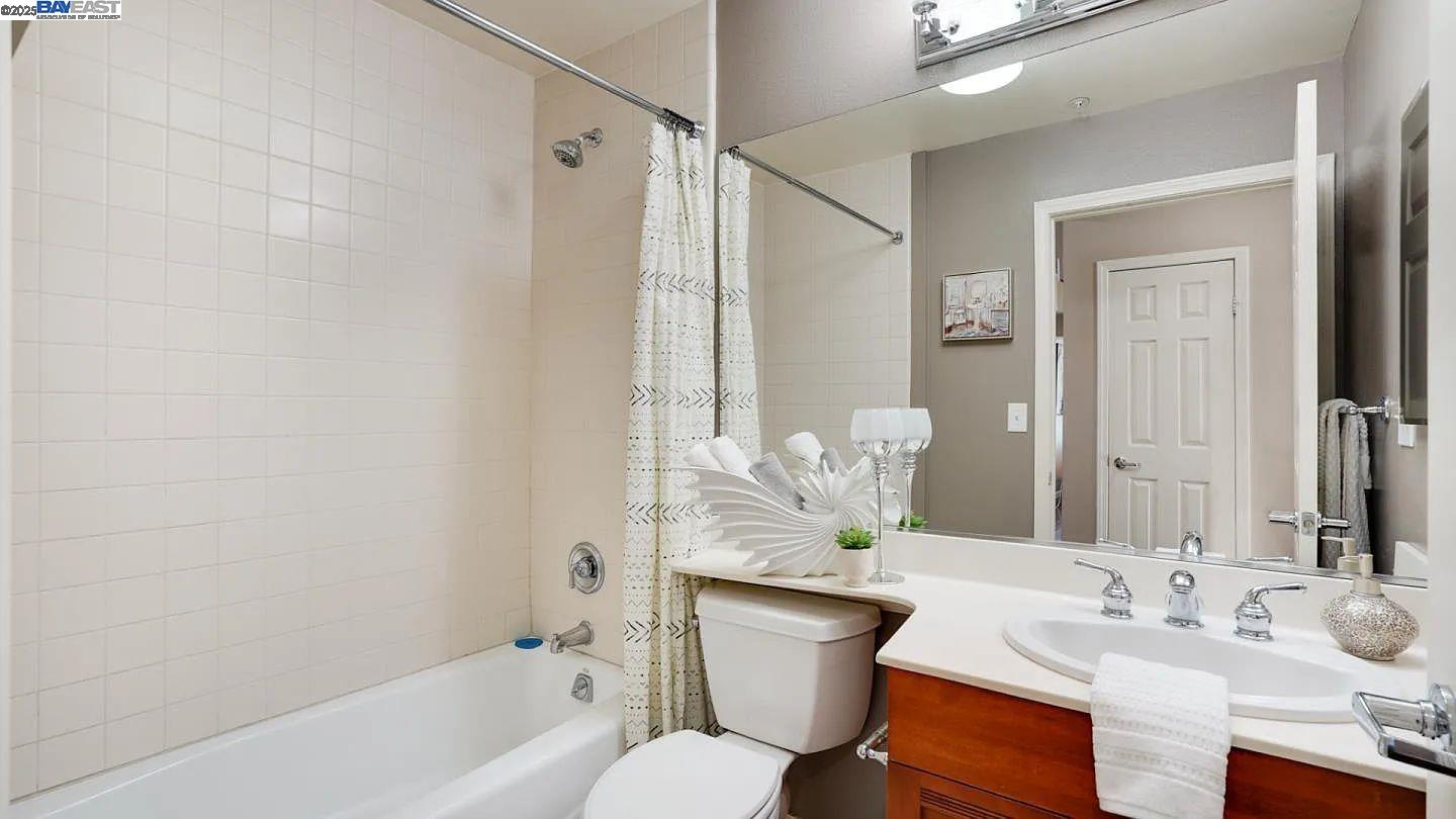30 E Julian St # 217