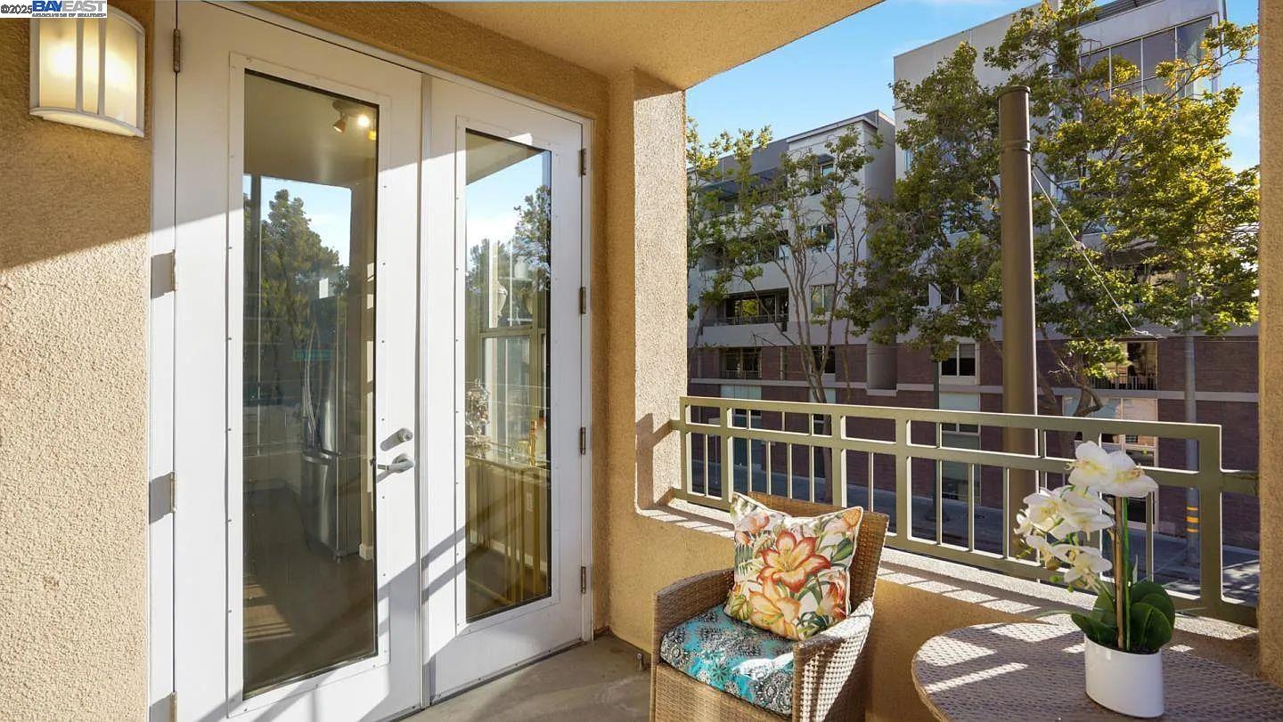 30 E Julian St # 217