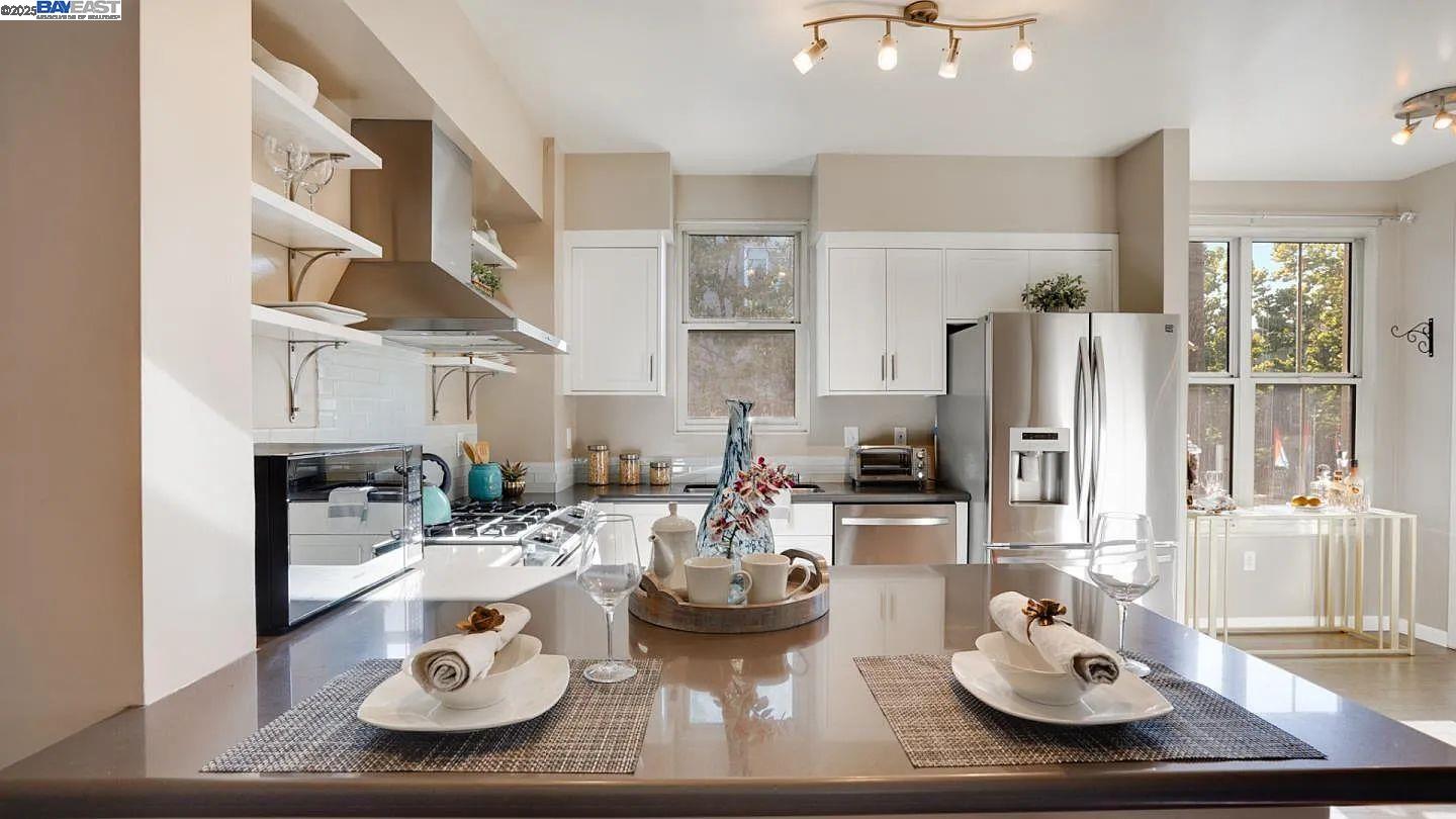 30 E Julian St # 217