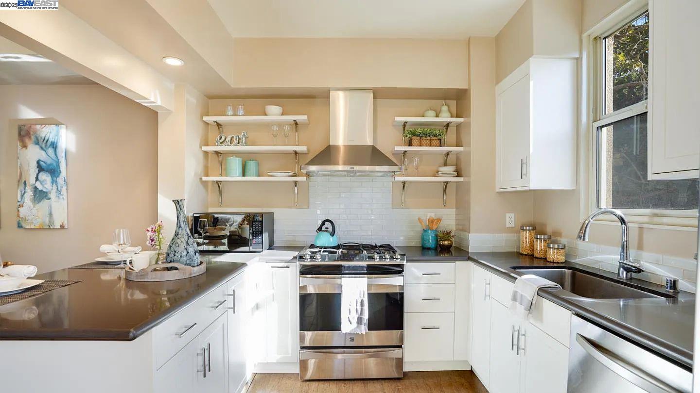 30 E Julian St # 217