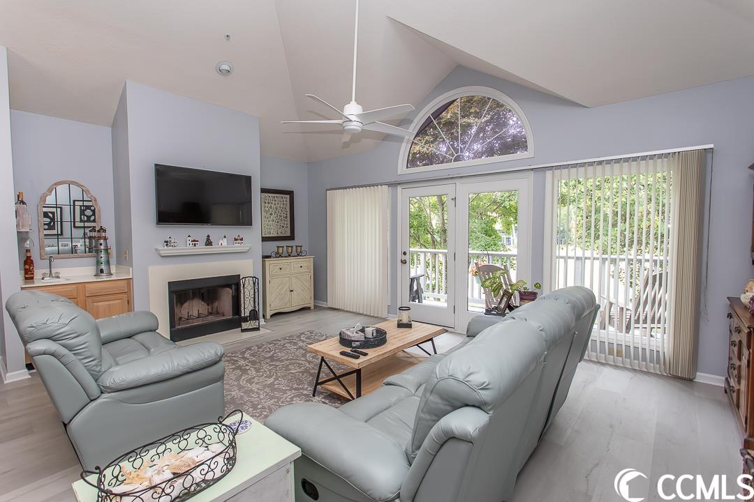 1221 Tidewater Dr. Unit: 822