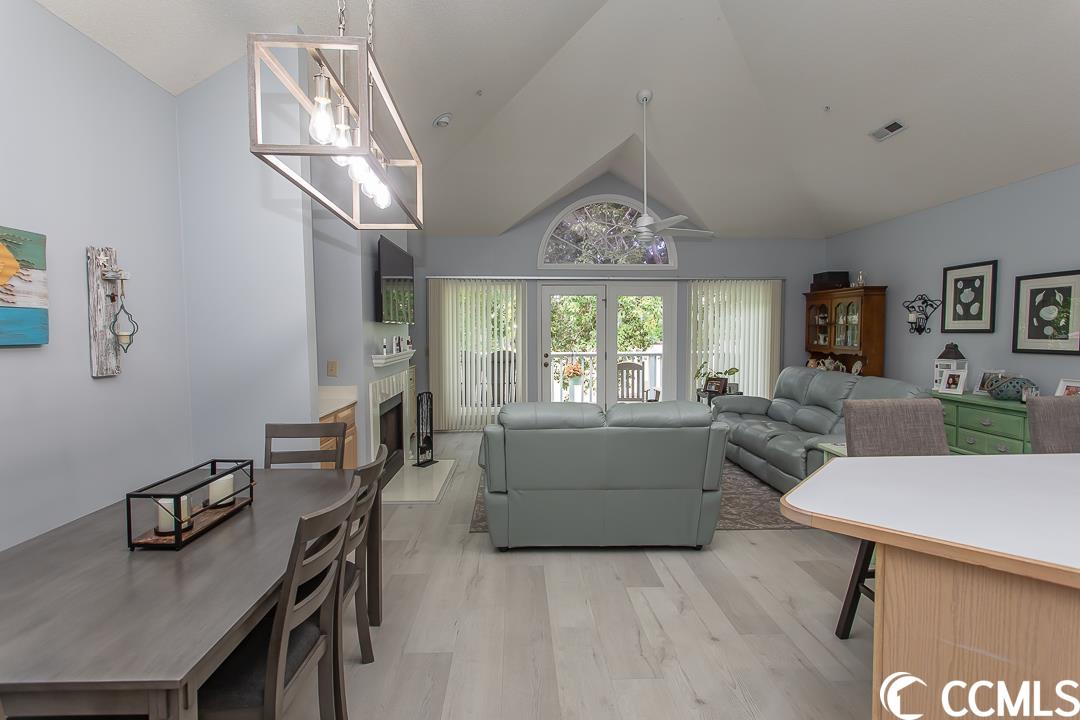 1221 Tidewater Dr. Unit: 822