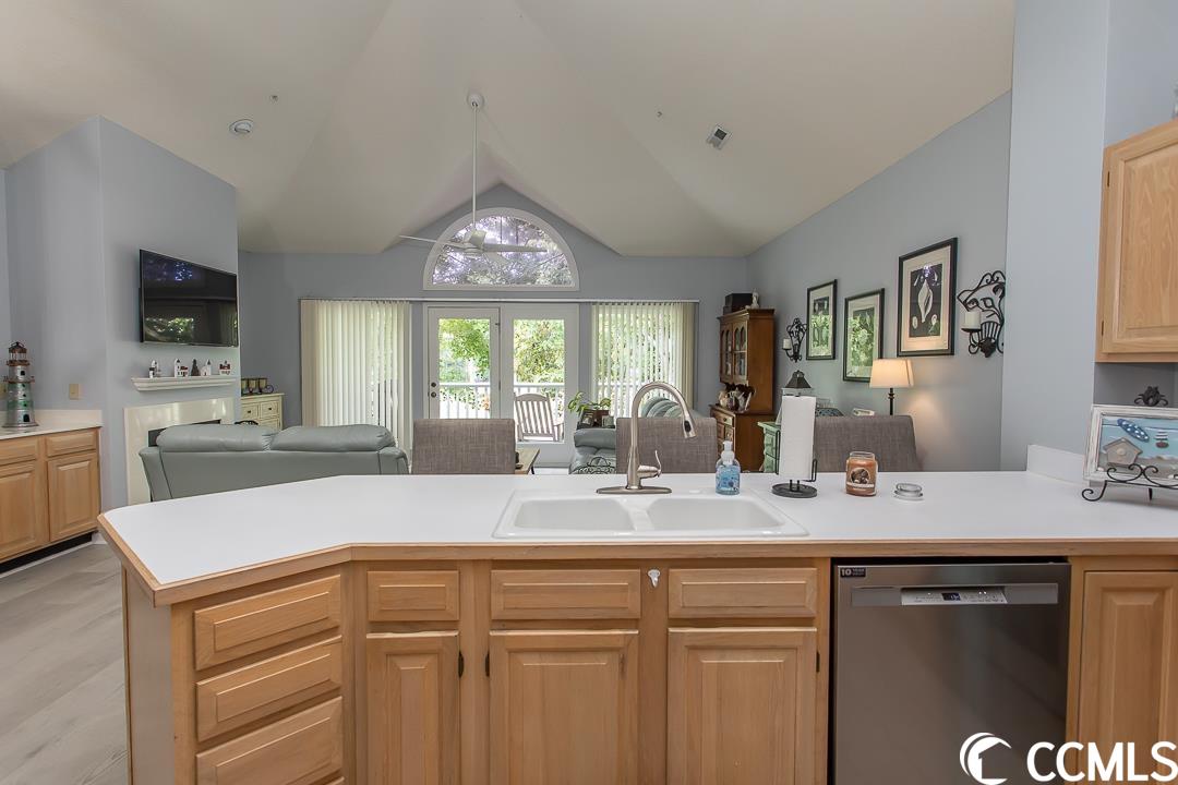 1221 Tidewater Dr. Unit: 822