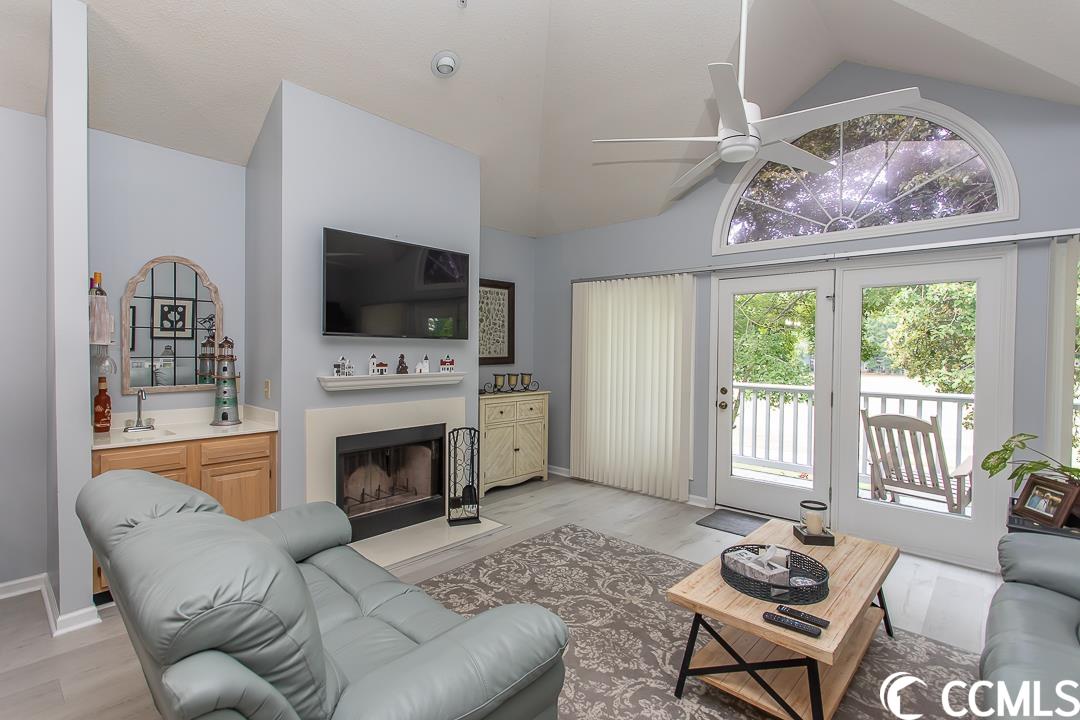 1221 Tidewater Dr. Unit: 822