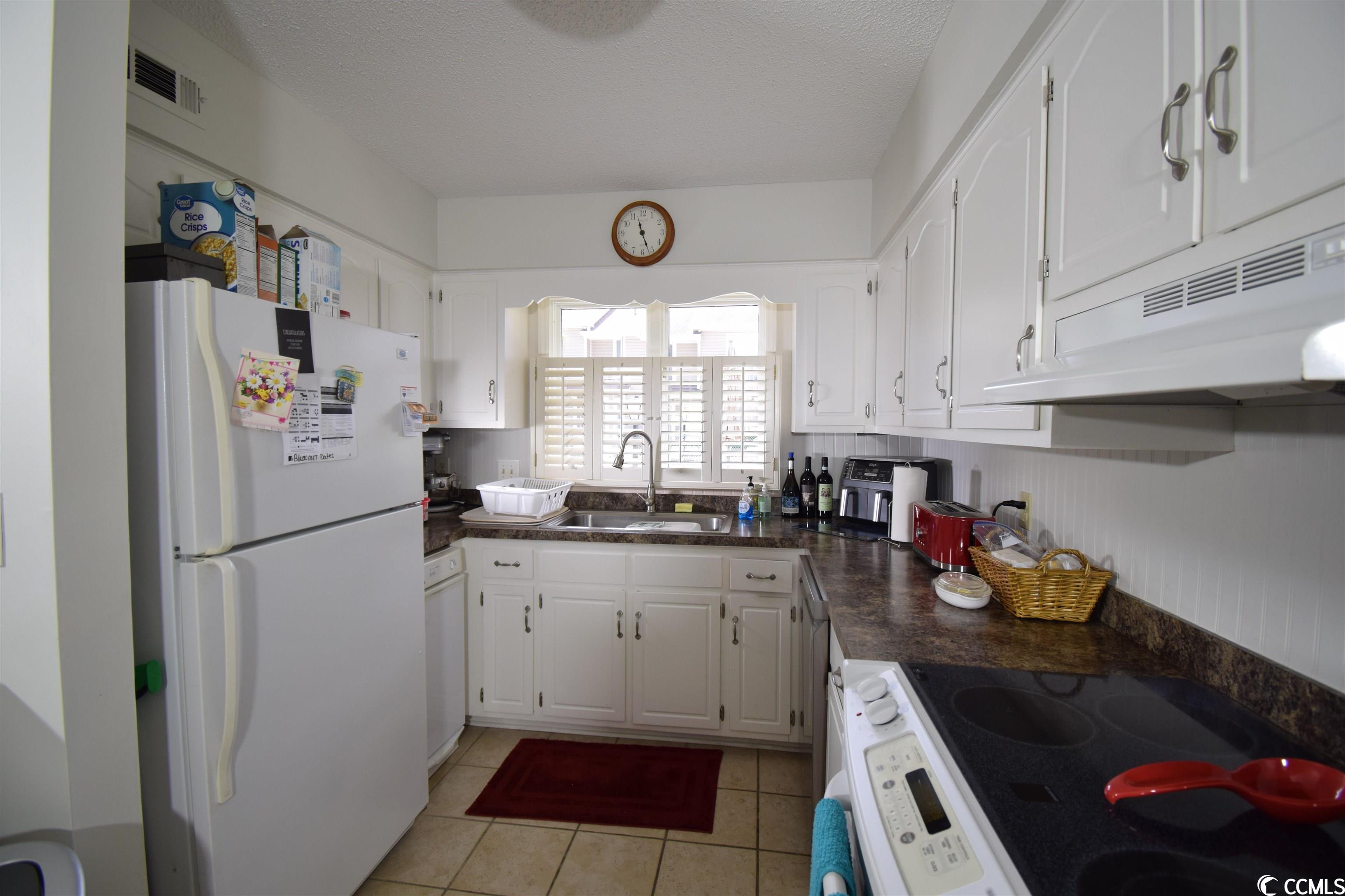 405 77th Ave. N Unit: 10