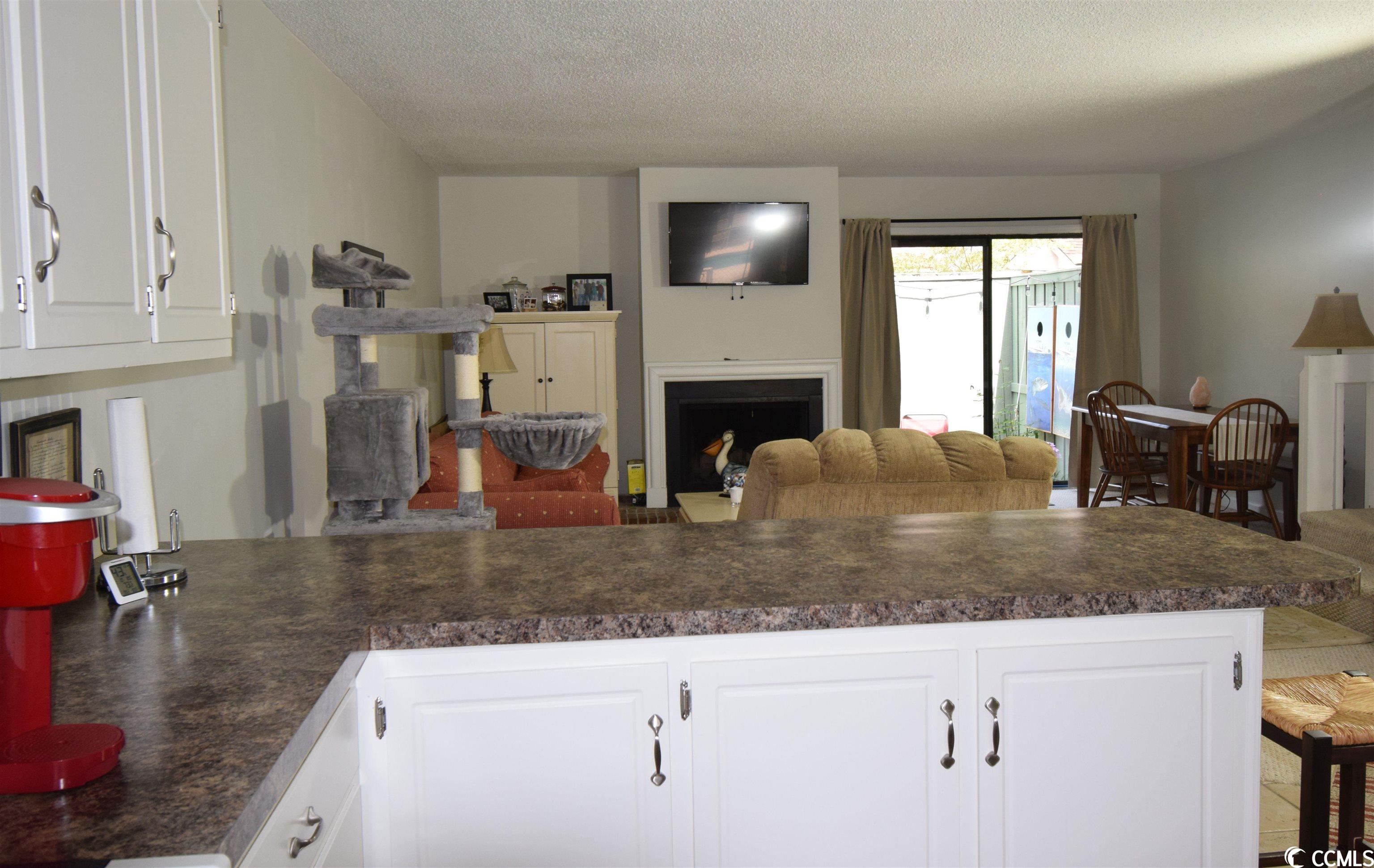 405 77th Ave. N Unit: 10