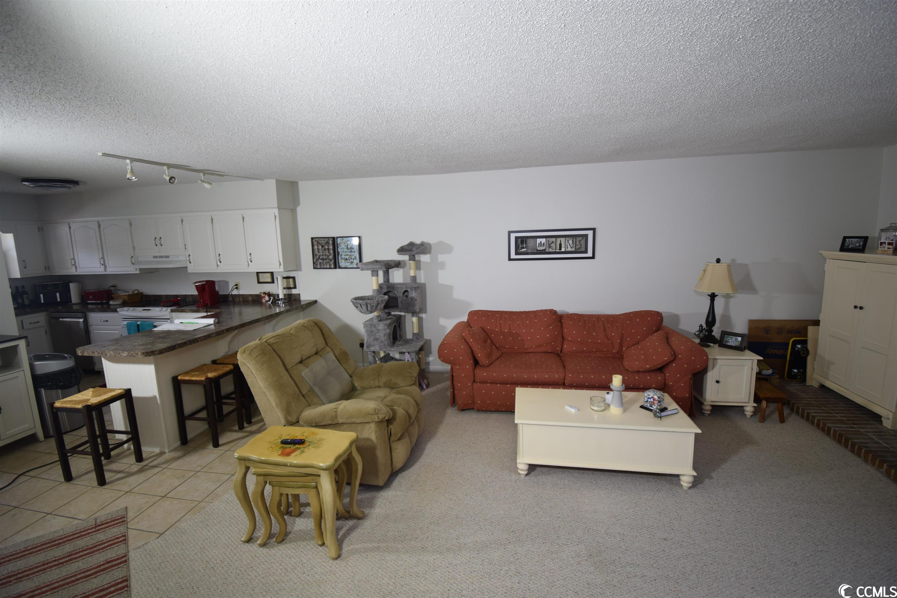 405 77th Ave. N Unit: 10