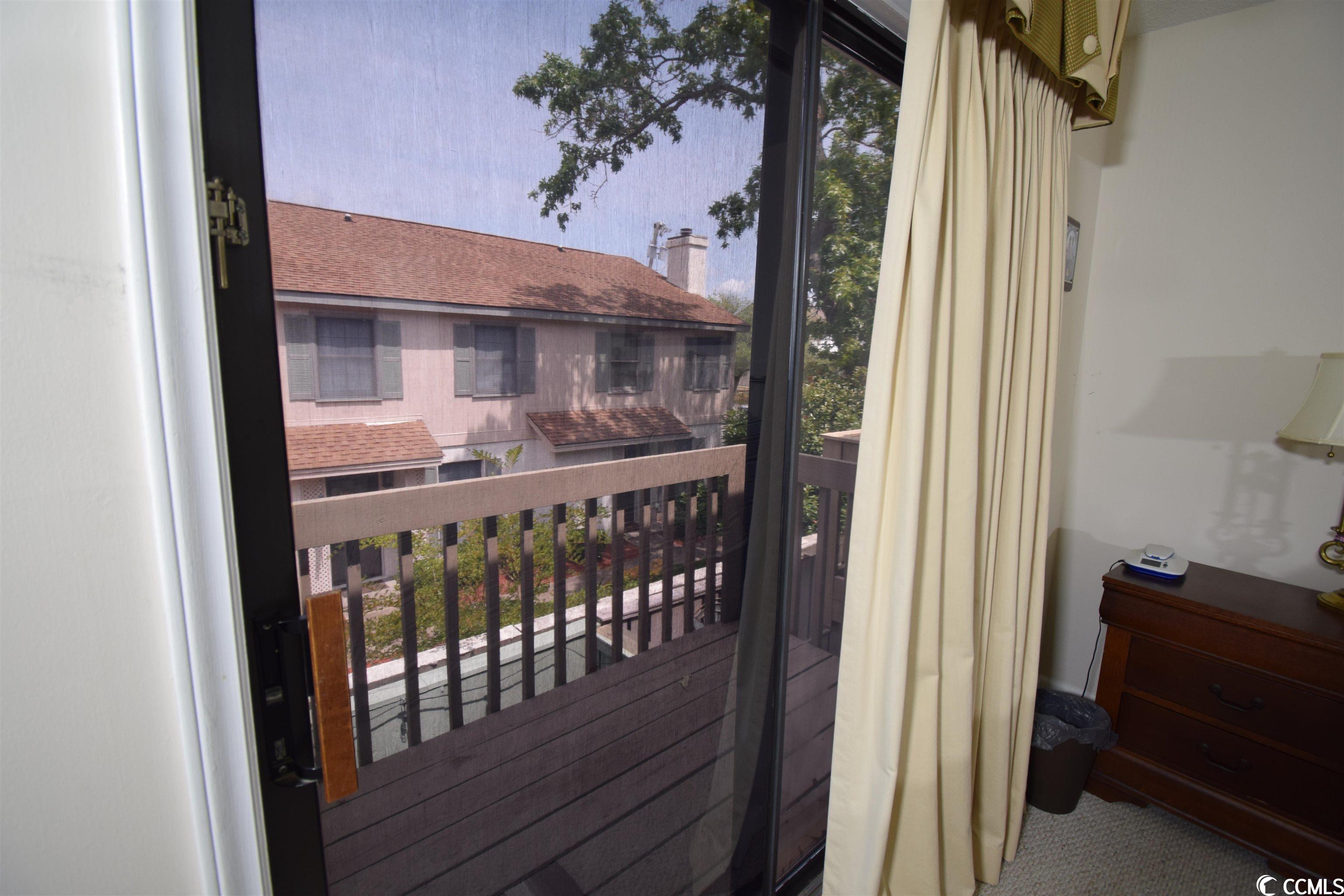 405 77th Ave. N Unit: 10