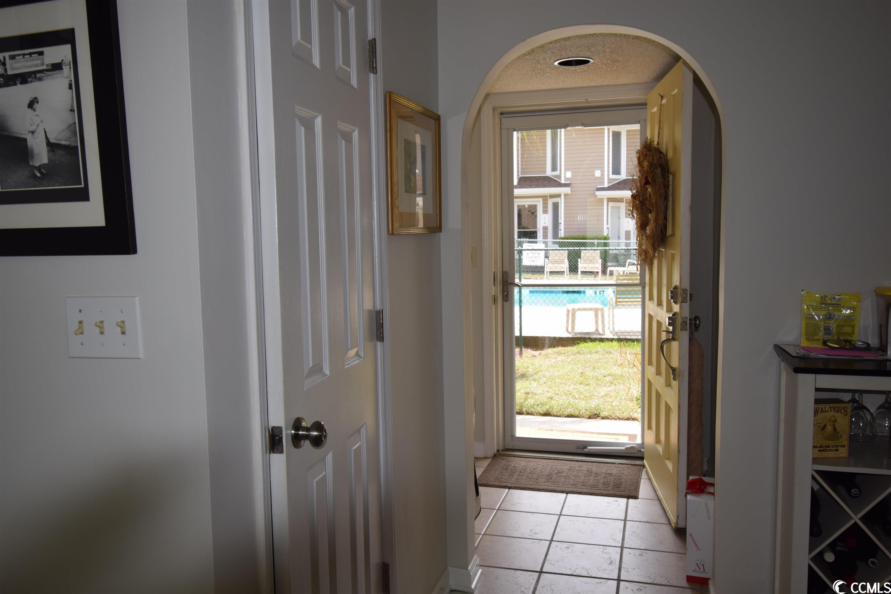 405 77th Ave. N Unit: 10