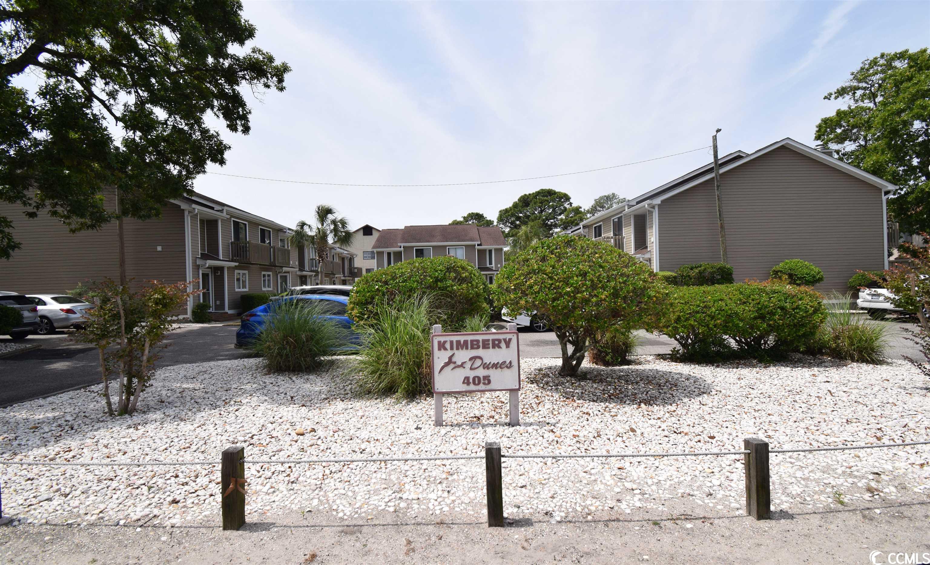 405 77th Ave. N Unit: 10