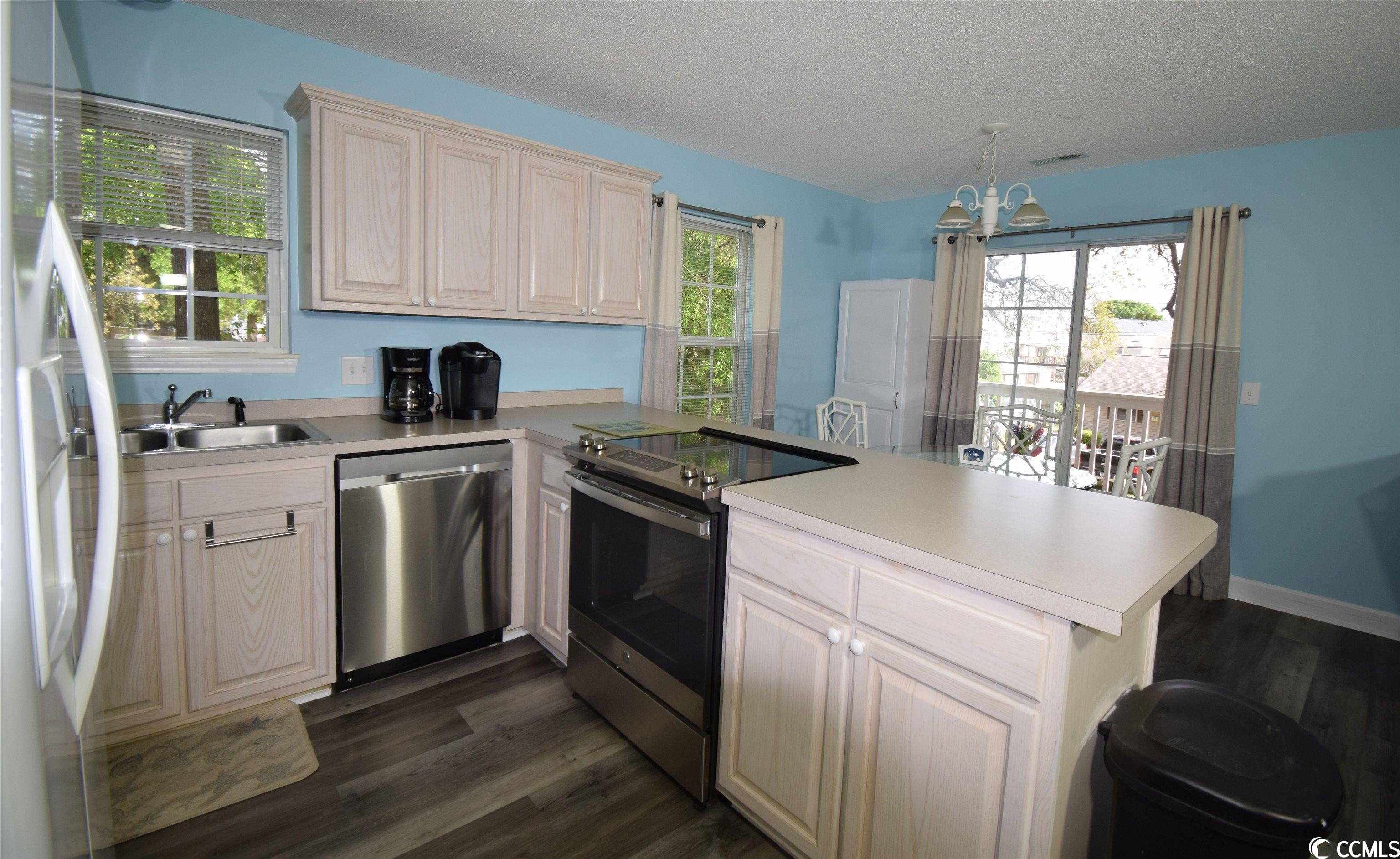 312 S Willow Dr. Unit: 3