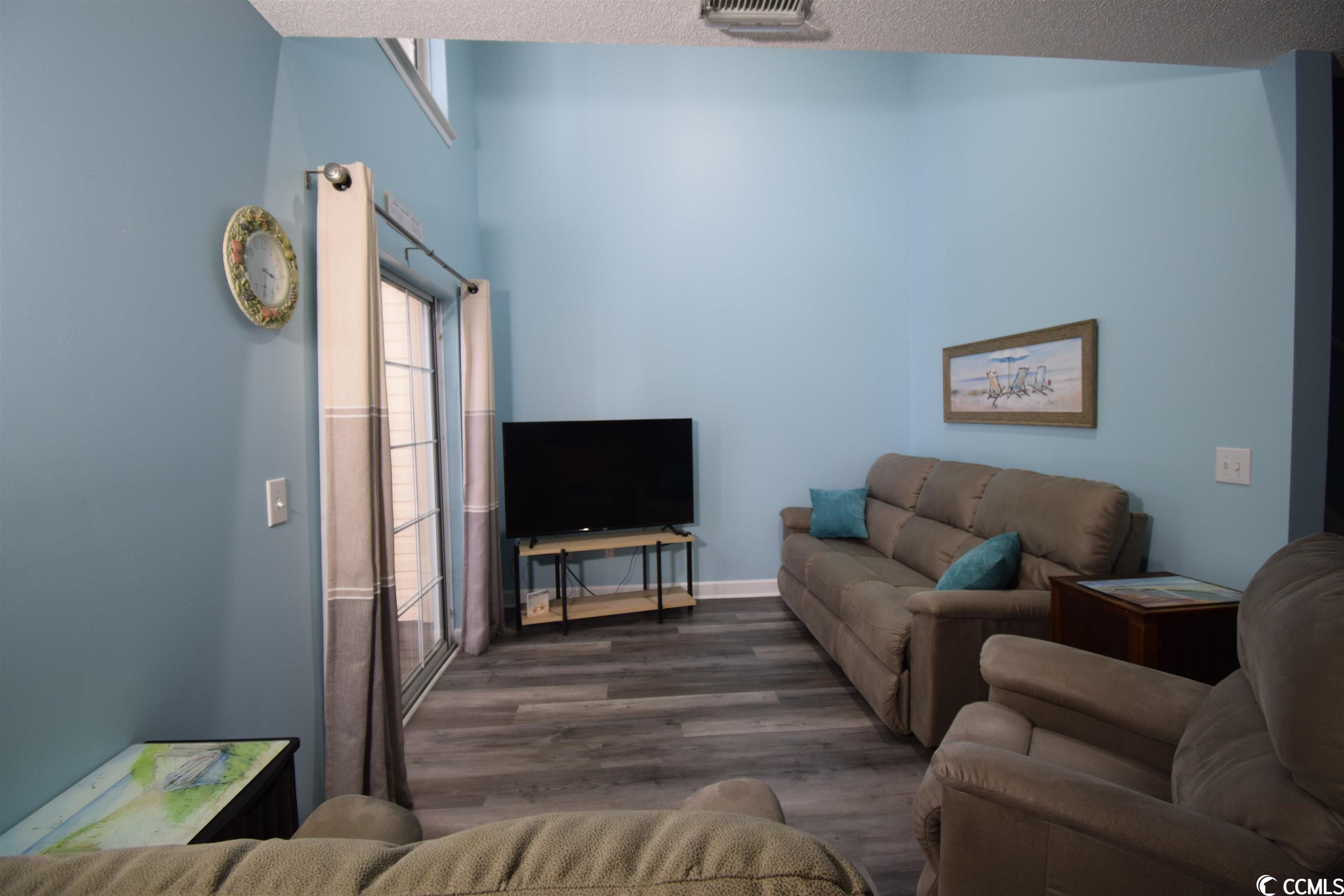 312 S Willow Dr. Unit: 3