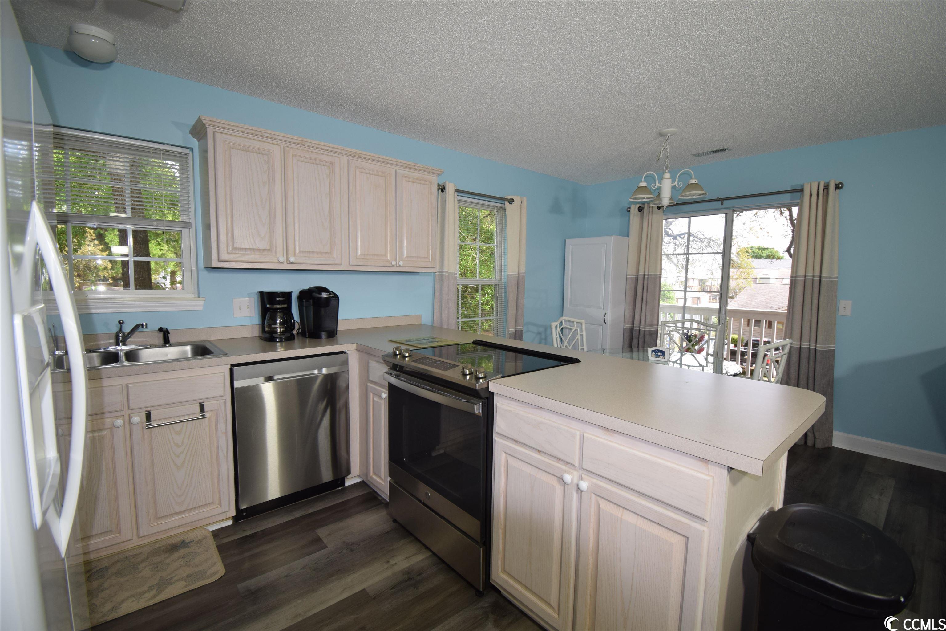 312 S Willow Dr. Unit: 3