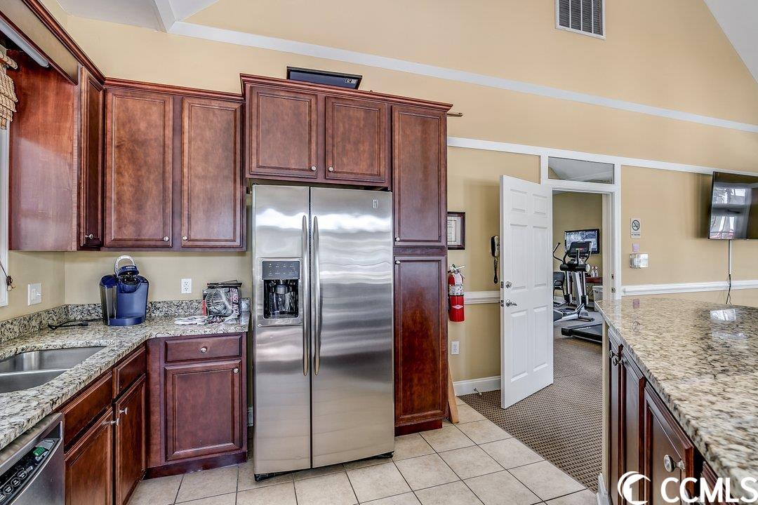 112 Cypress Point Ct. Unit: 105