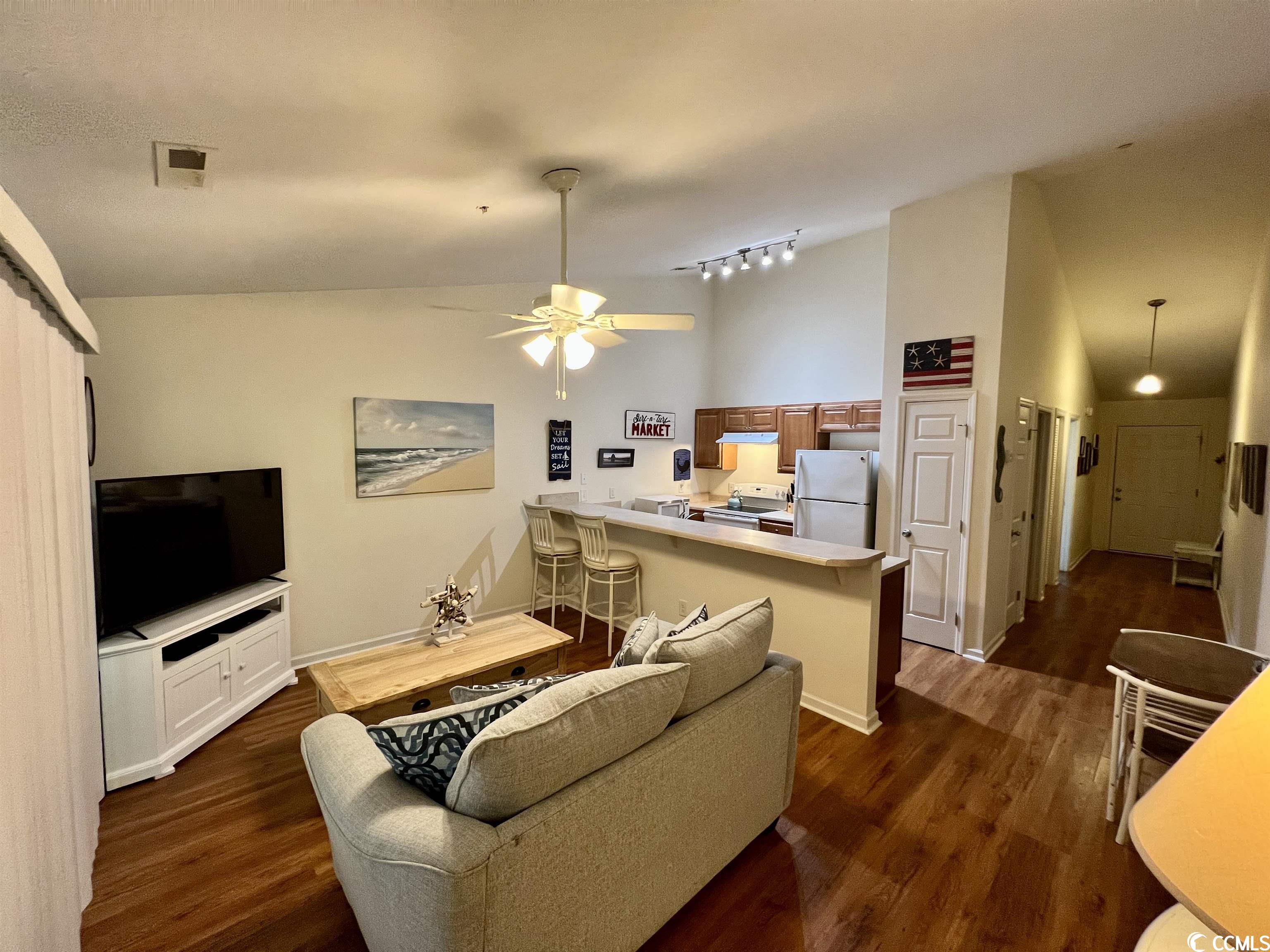 1280 White Tree Ln. Unit: D