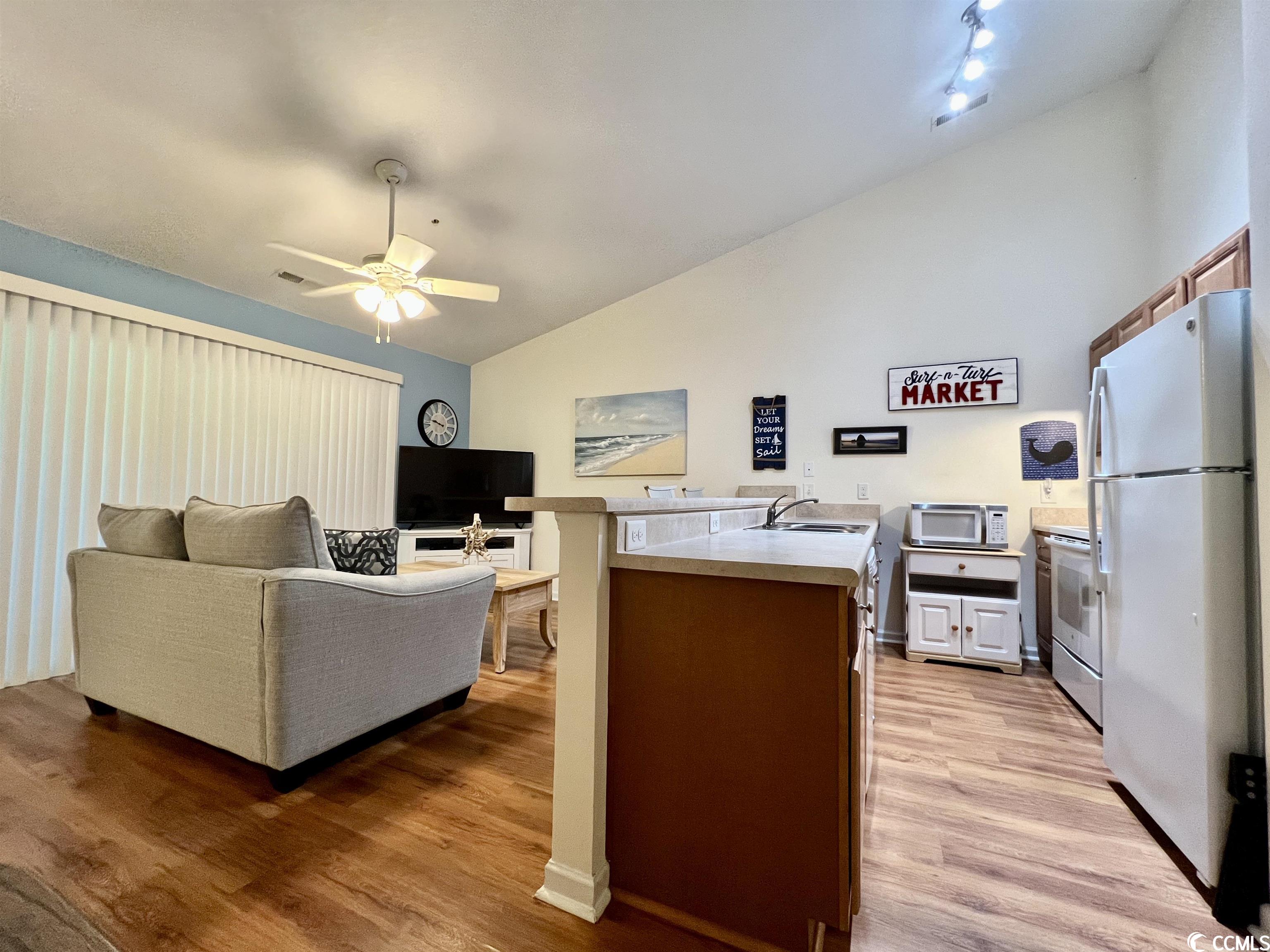 1280 White Tree Ln. Unit: D