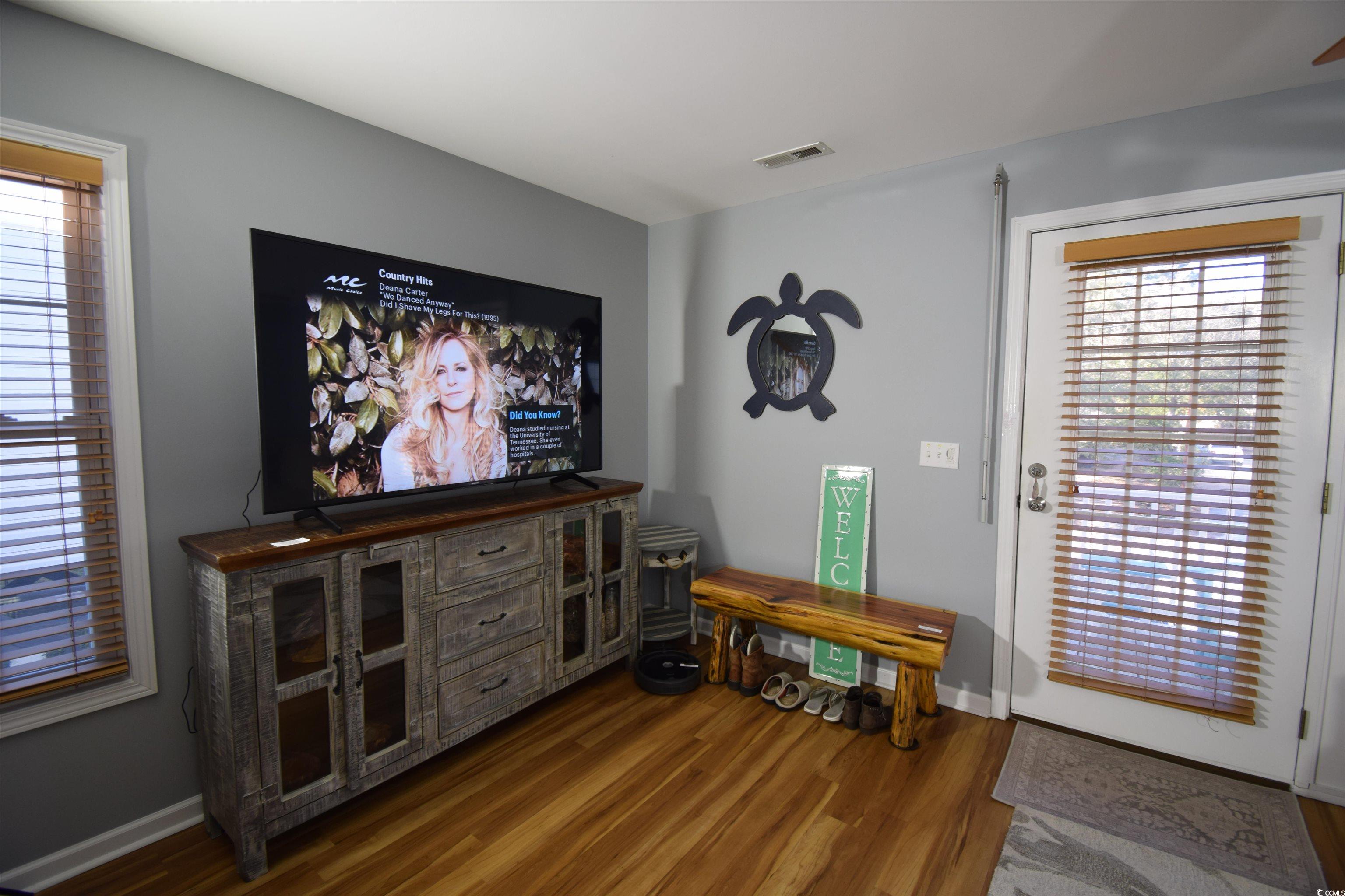 327 South Willow Dr.