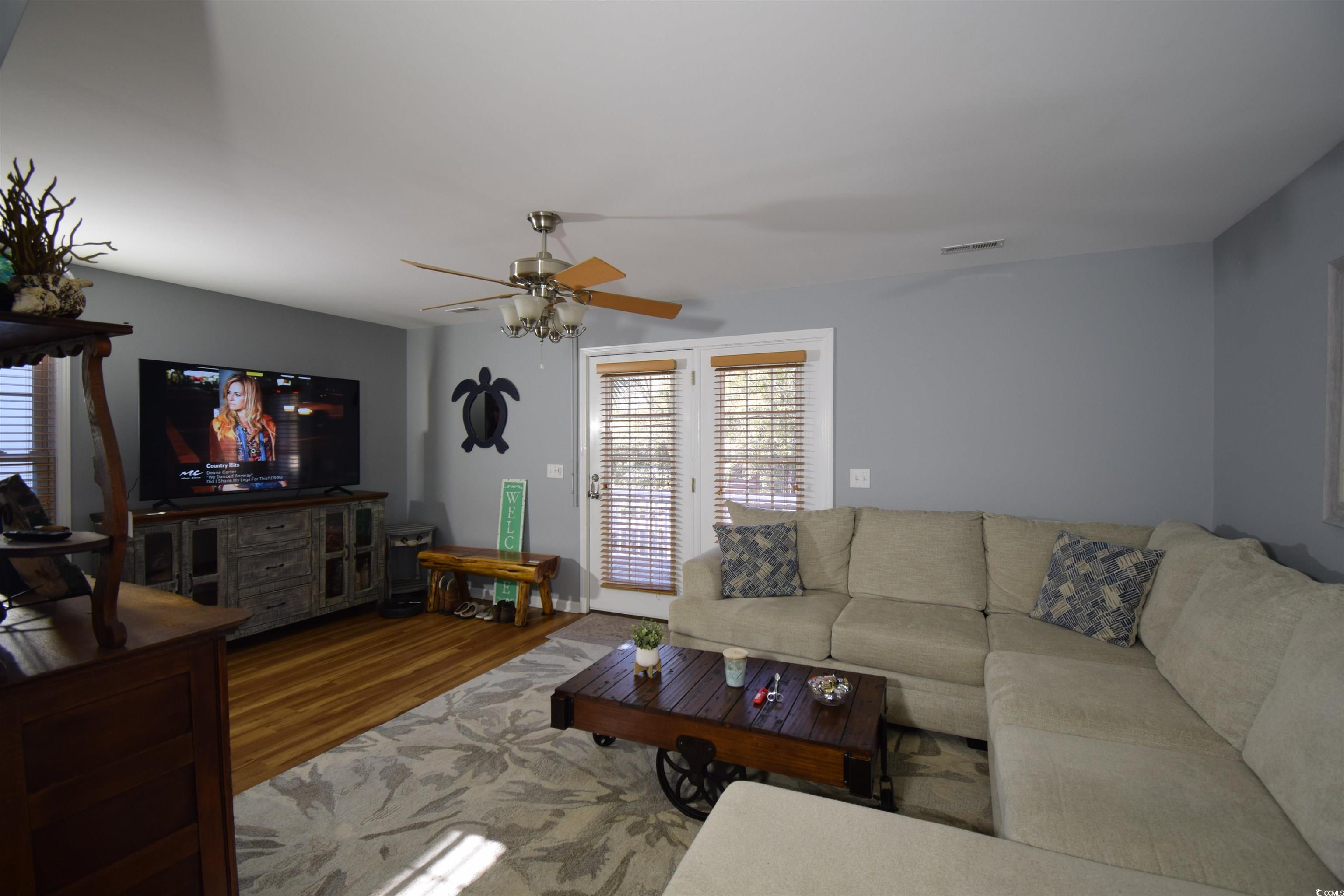 327 South Willow Dr.
