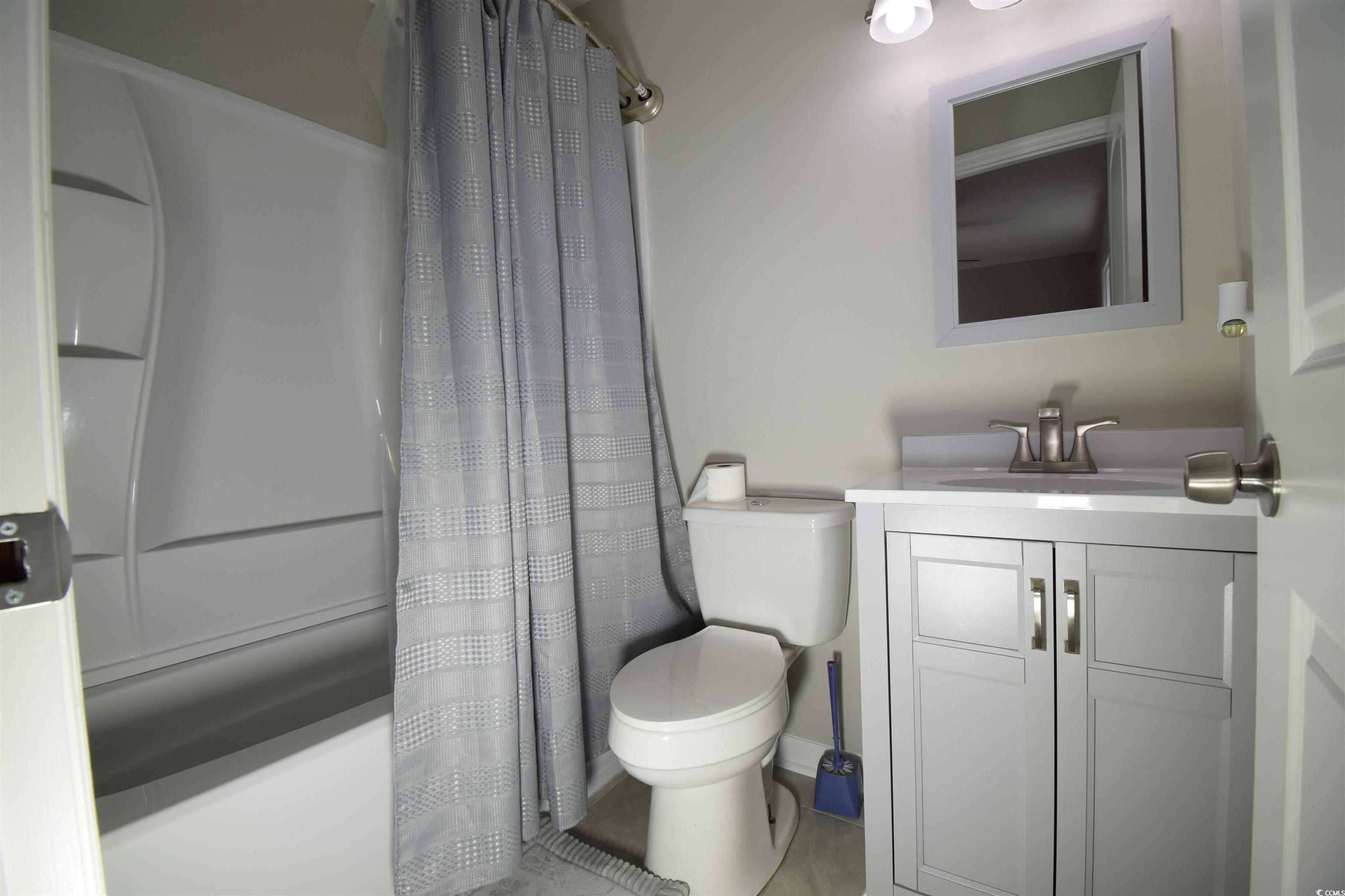 715 Pine Dr. N Unit: A