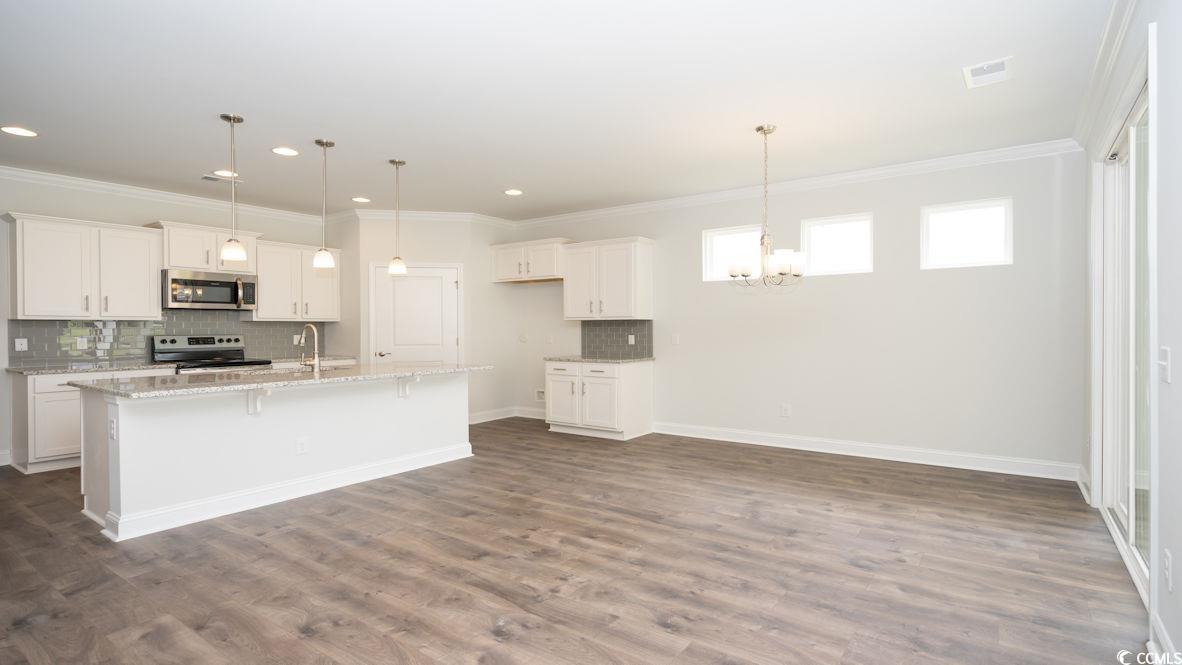 2553 Revolutionary Way