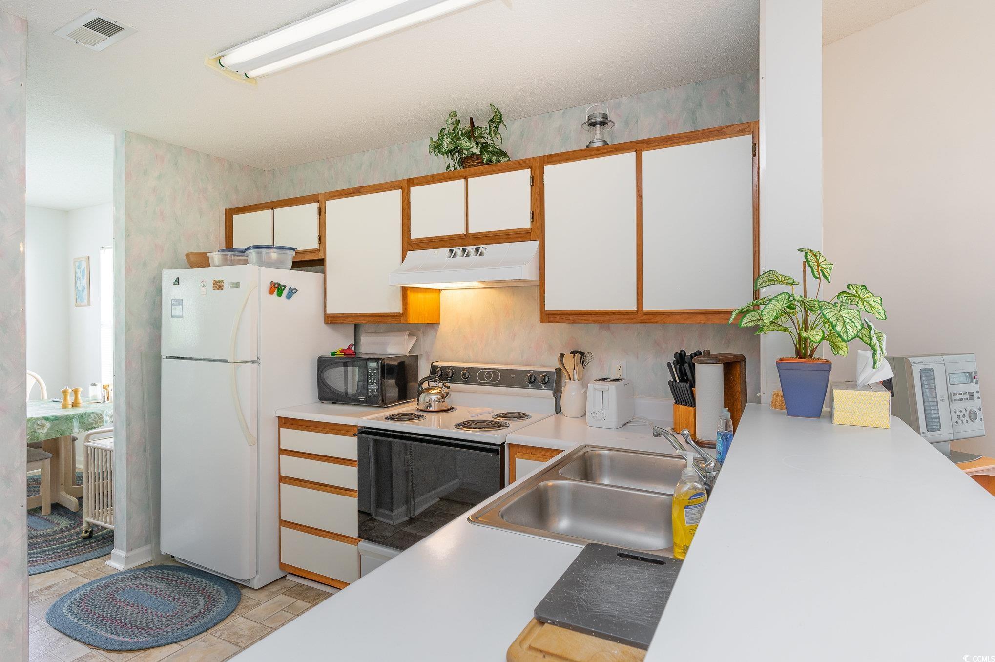 830 Fairway Dr. Unit: 1401- GG