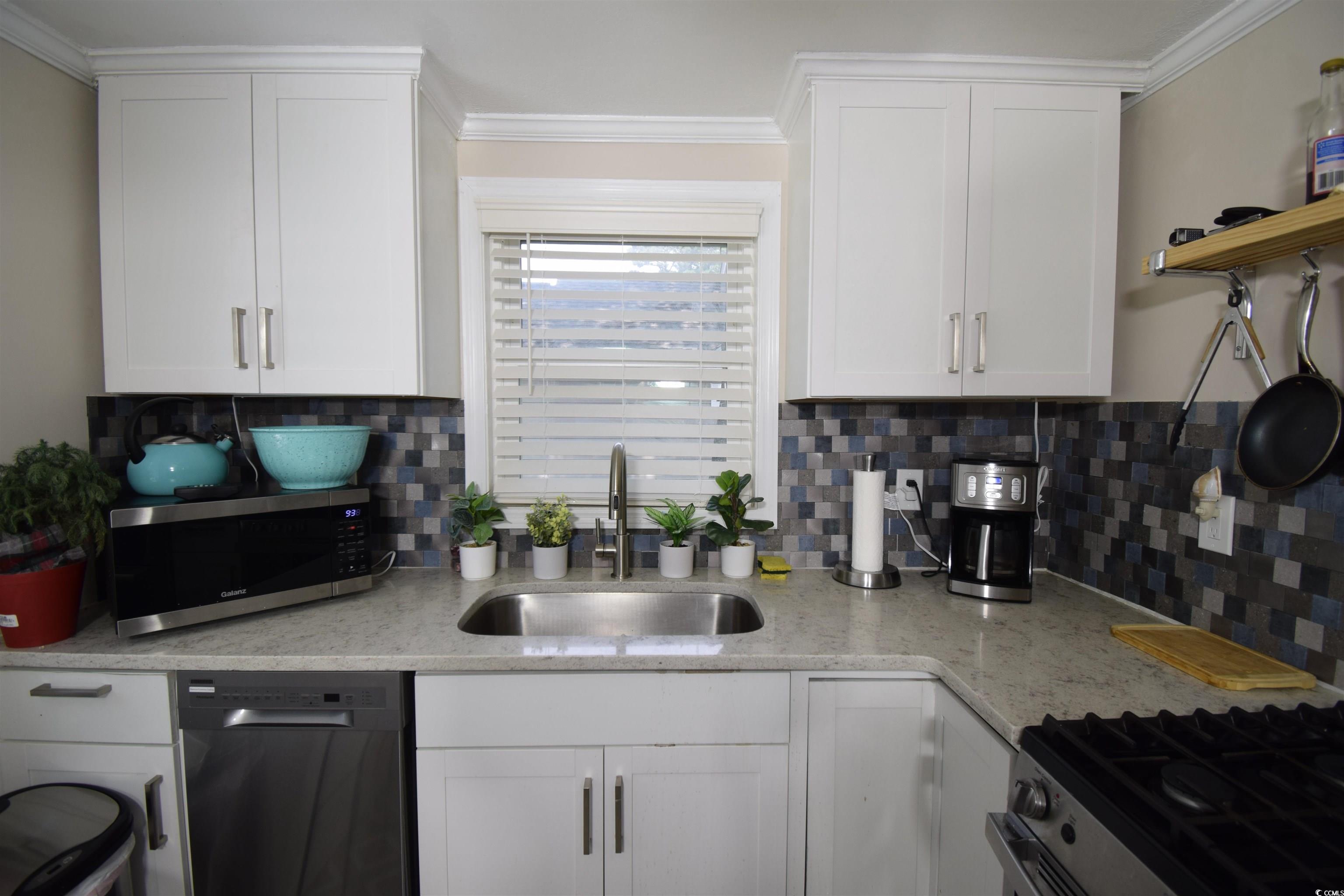 1021 S Poplar Dr.