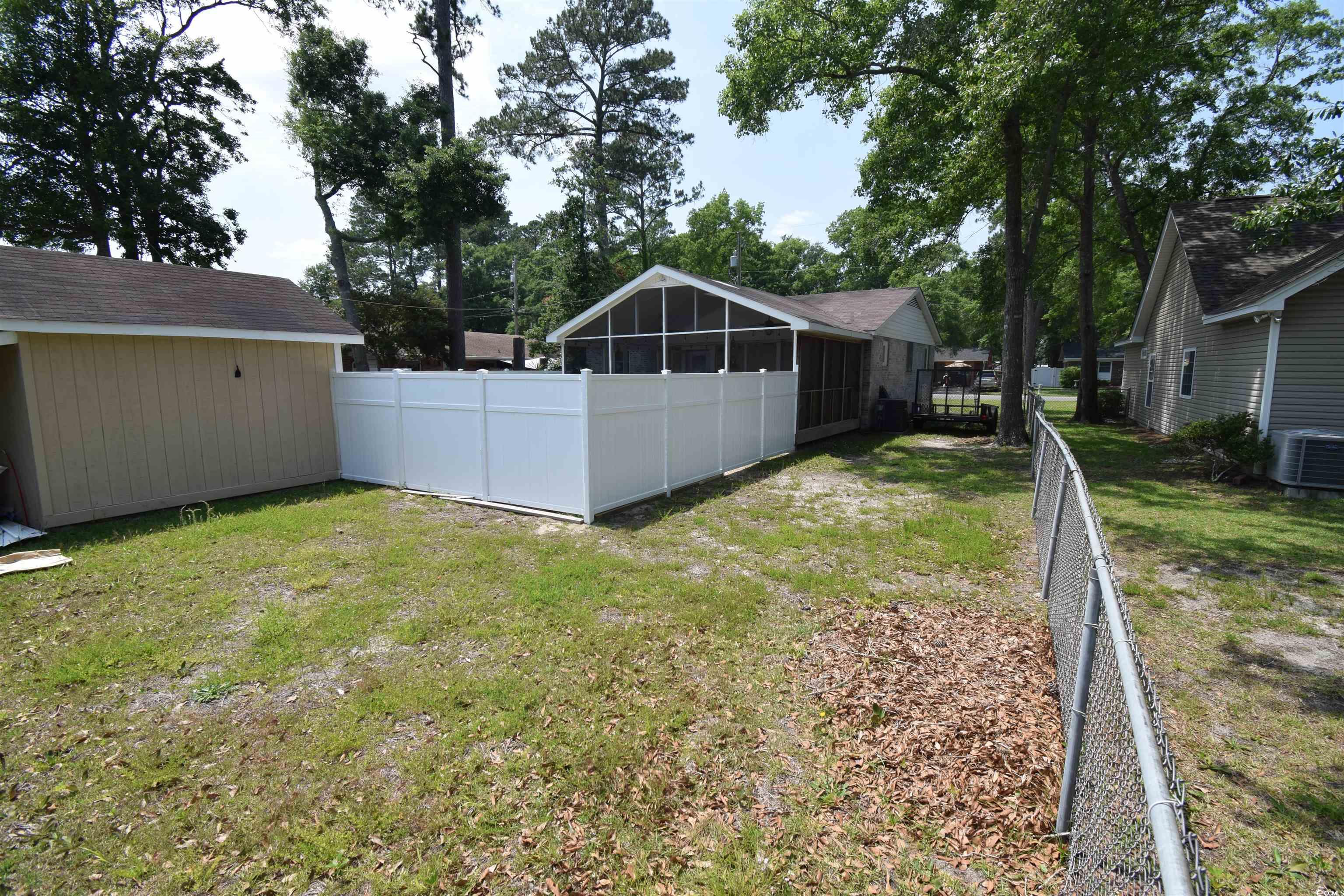 1021 S Poplar Dr.