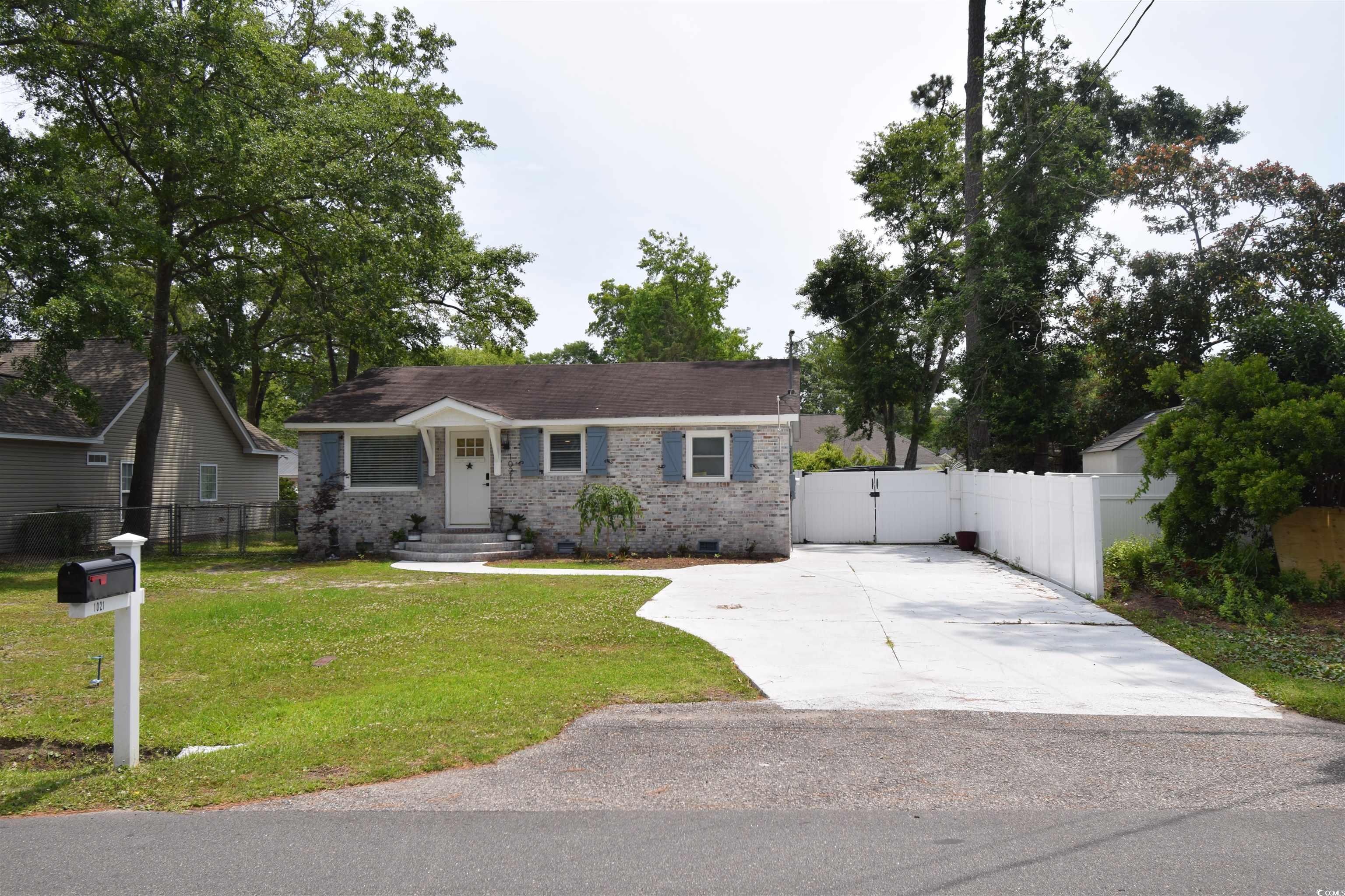 1021 S Poplar Dr.