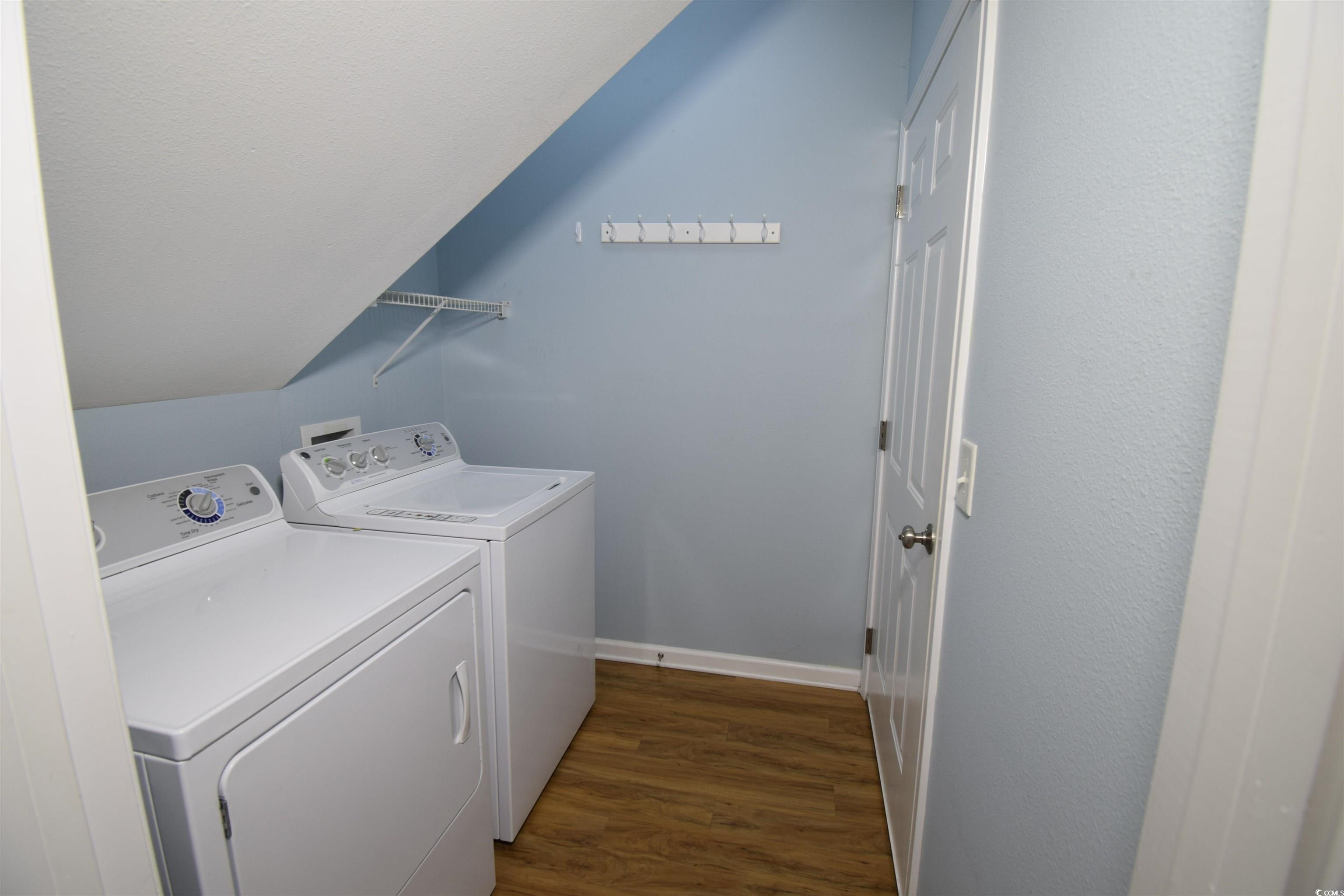 281 Connemara Dr. Unit: B