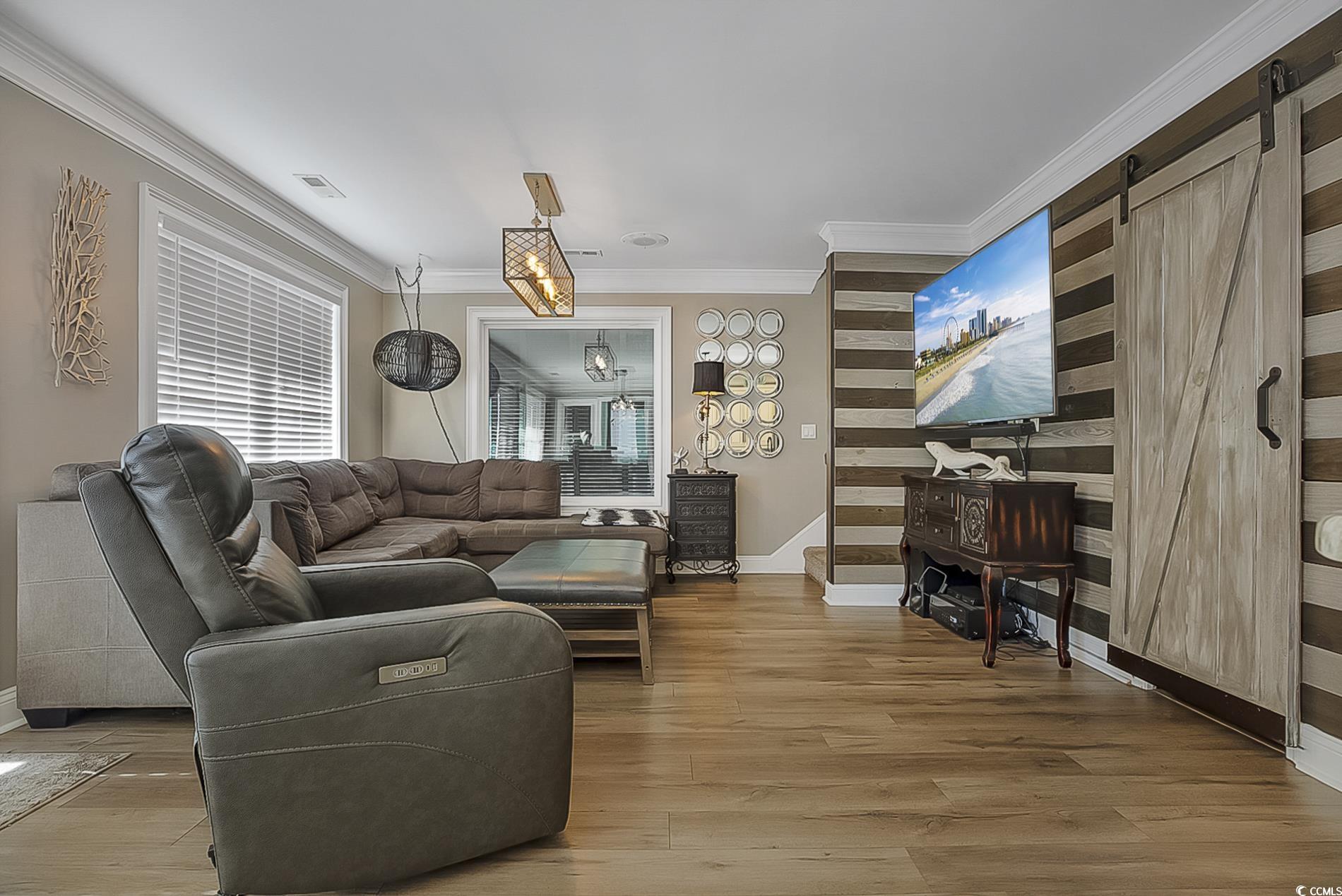 6001 South Kings Hwy.