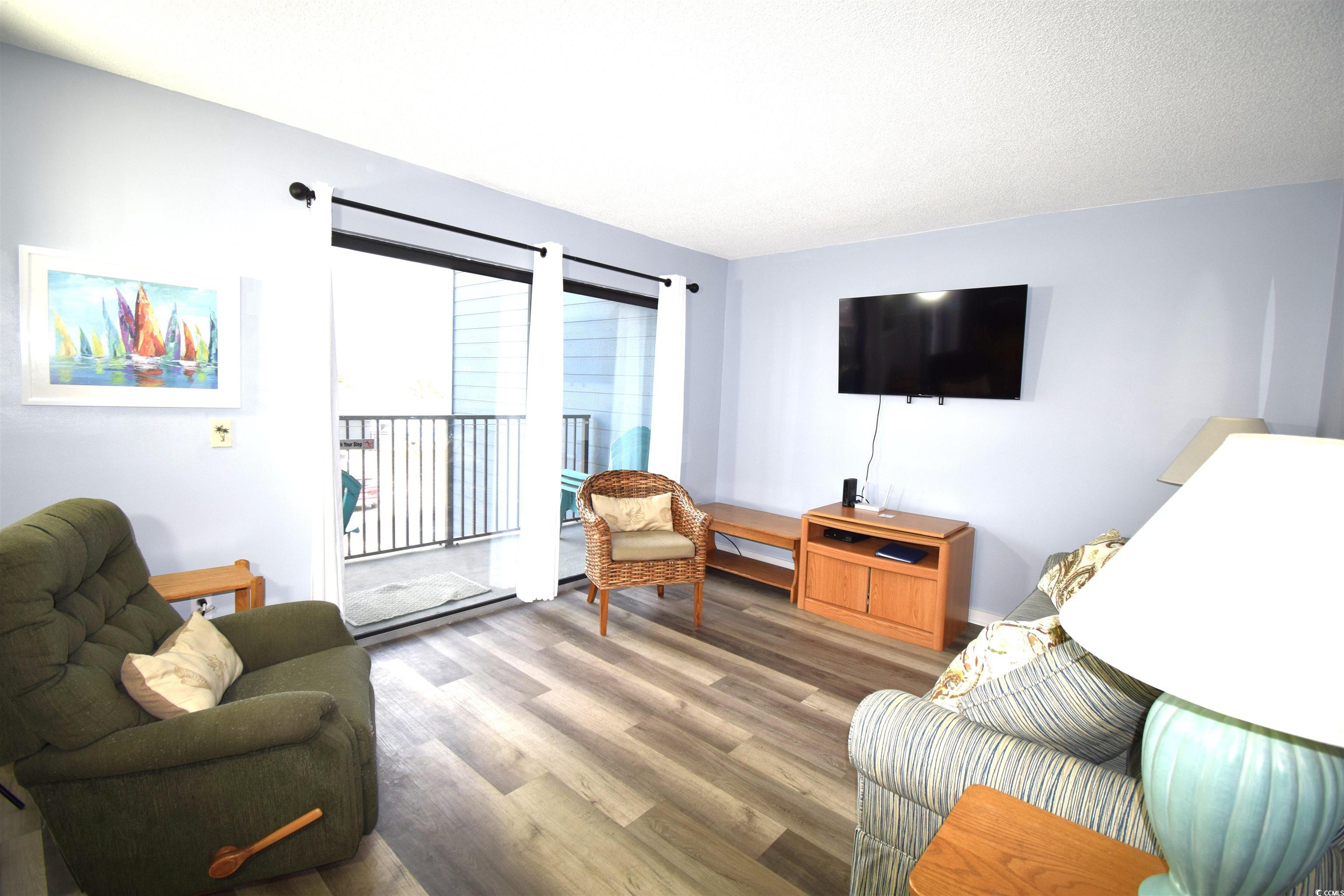 5905 South Kings Hwy. Unit: 211 B