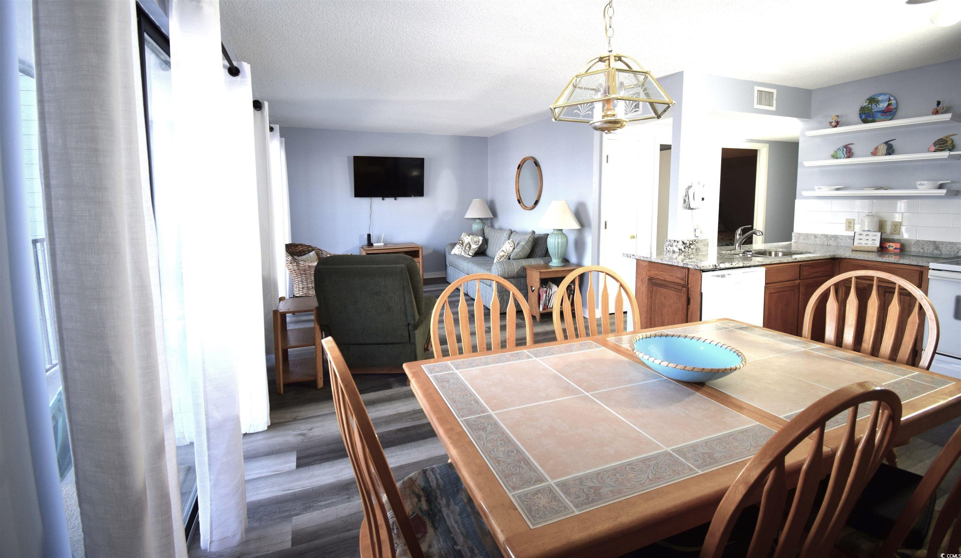 5905 South Kings Hwy. Unit: 211 B