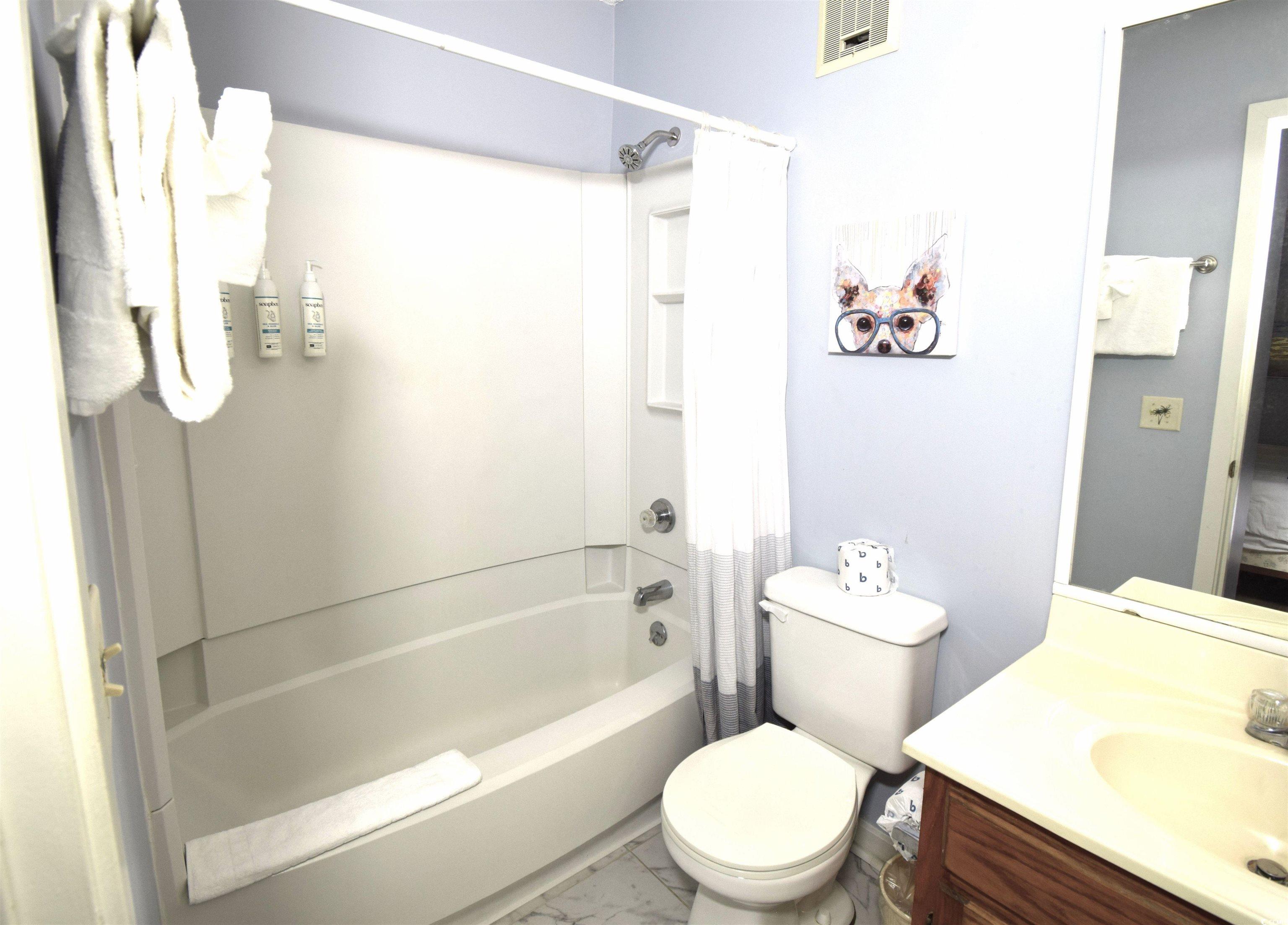 5905 South Kings Hwy. Unit: 211 B