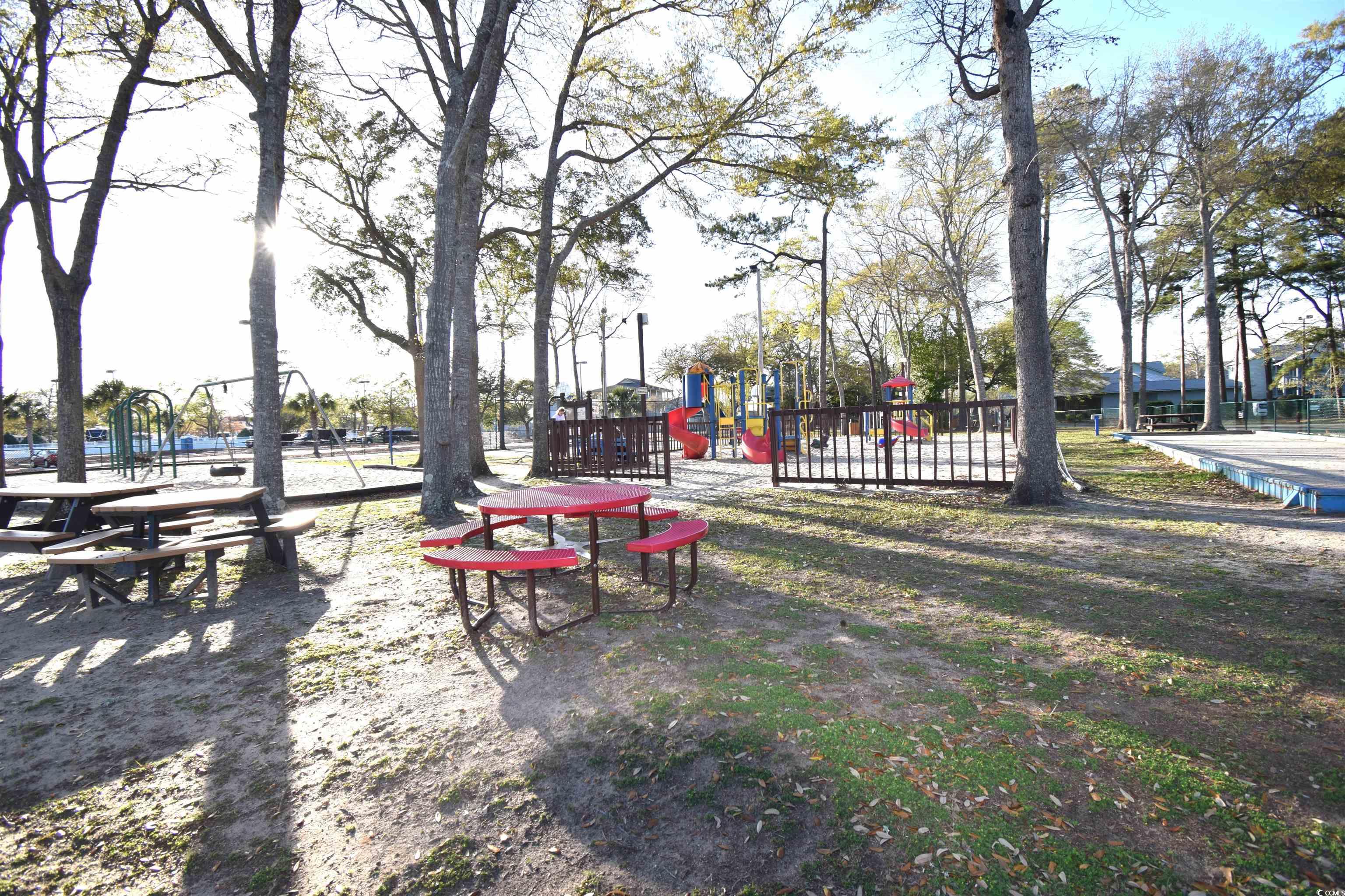 5905 South Kings Hwy. Unit: 211 B