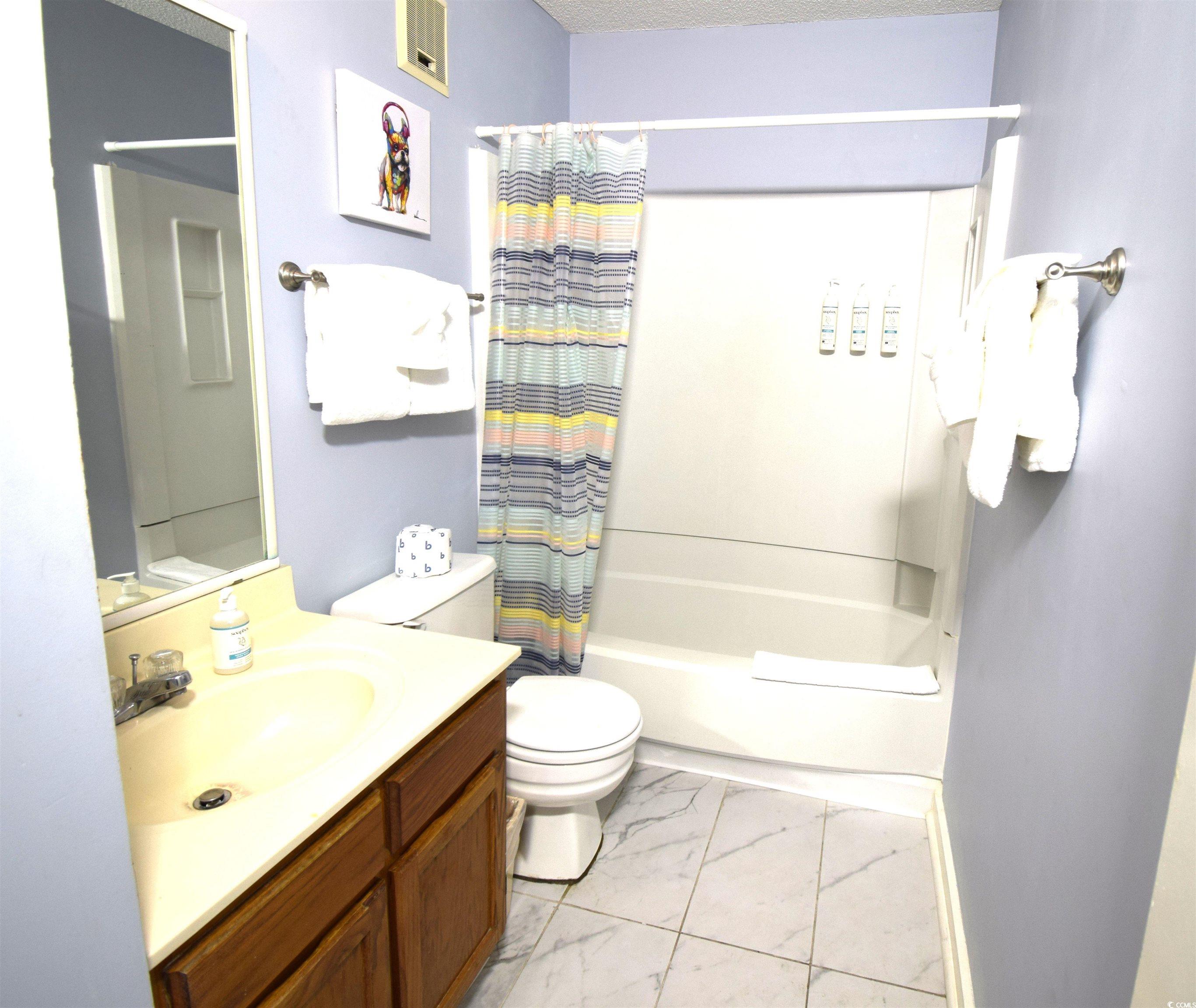 5905 South Kings Hwy. Unit: 211 B