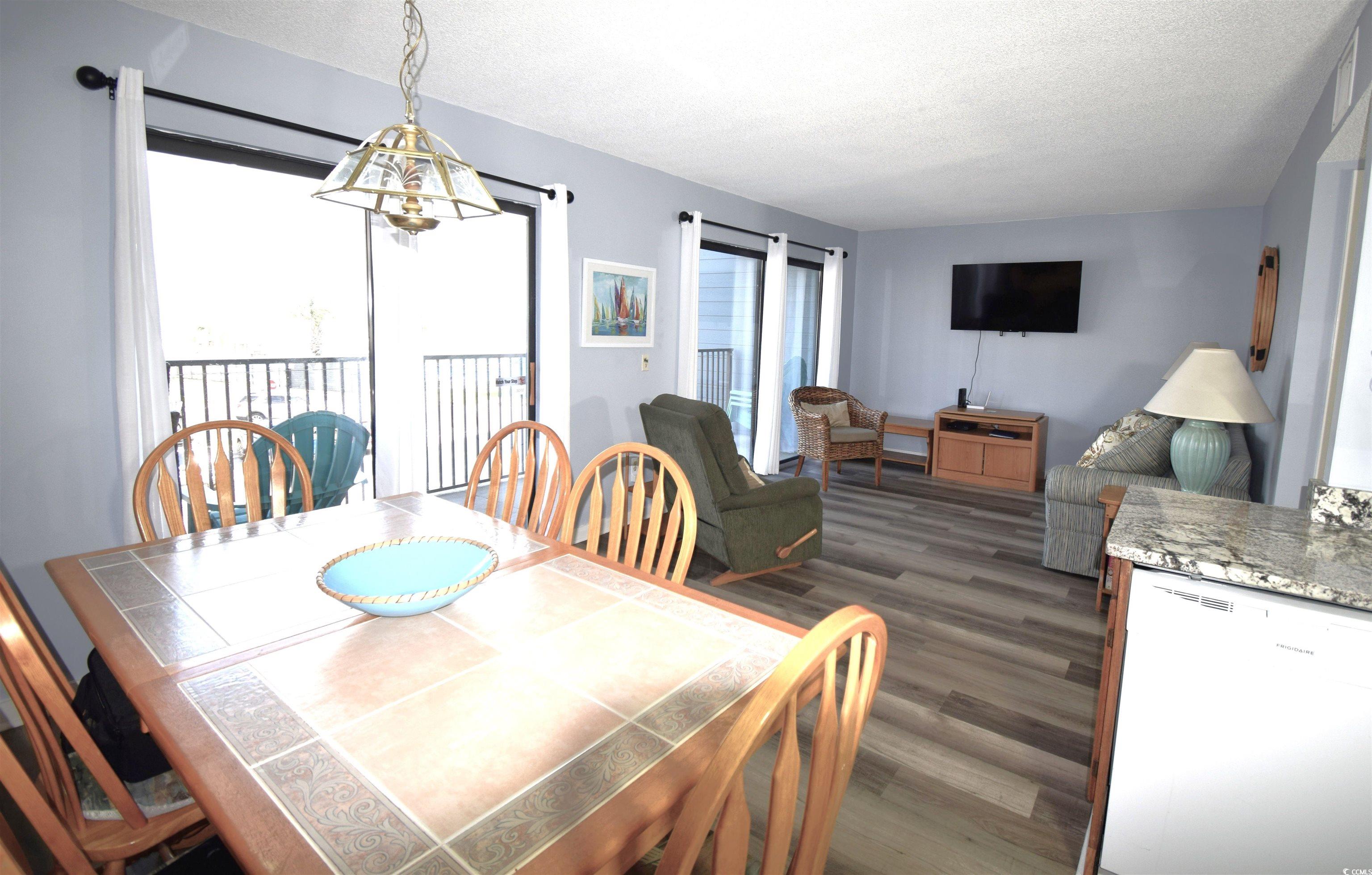 5905 South Kings Hwy. Unit: 211 B