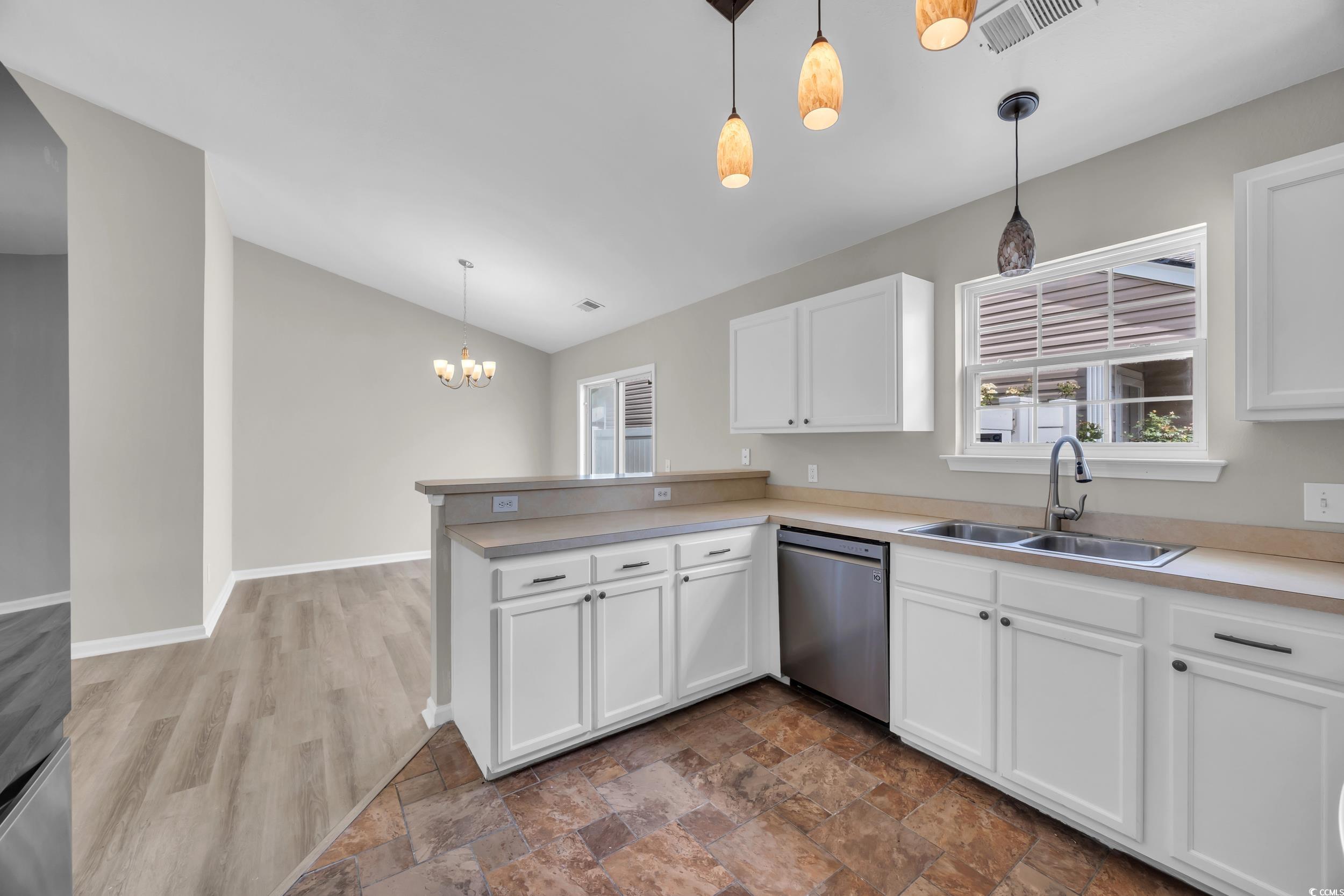 1077 Stoney Falls Blvd.