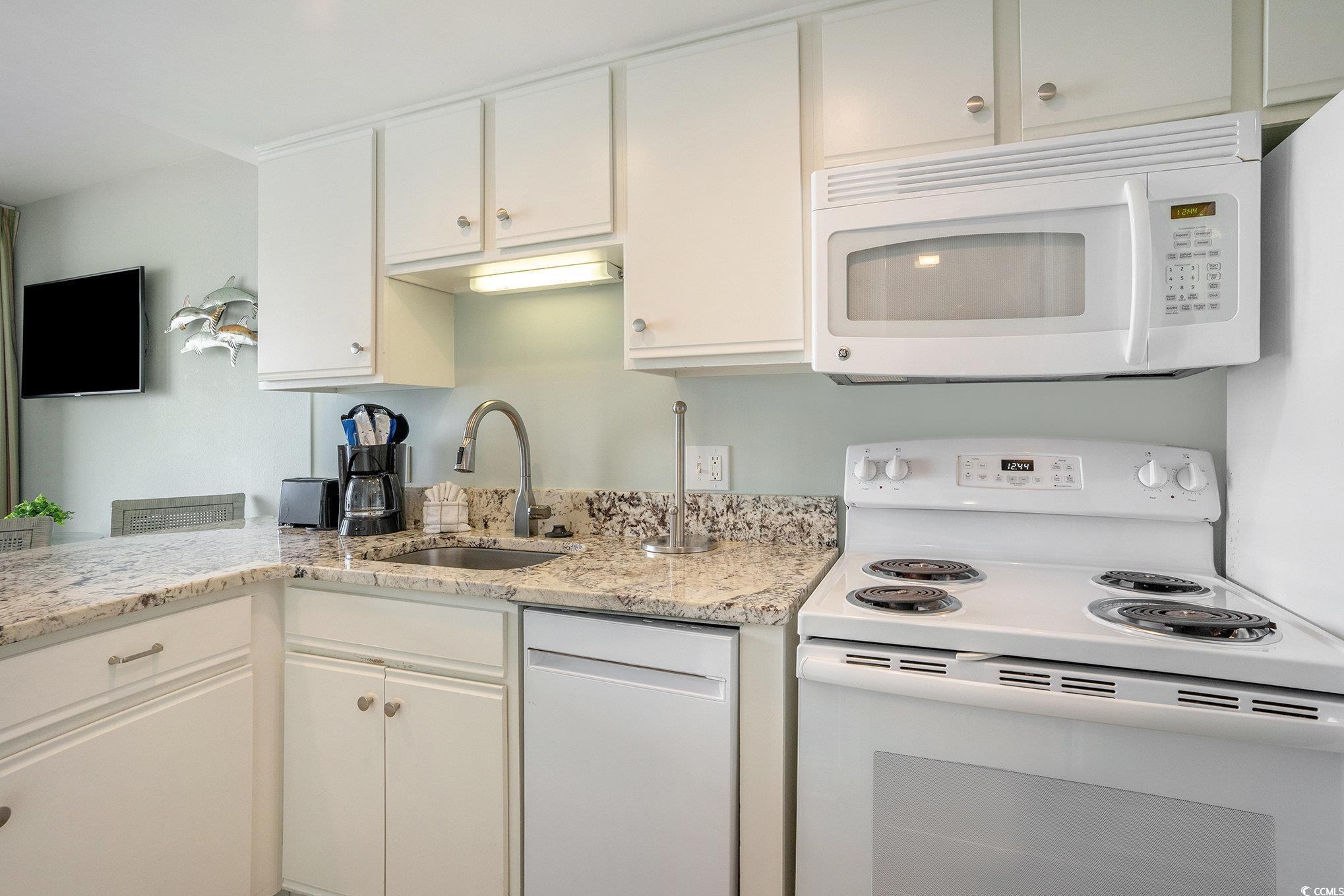 157 Seawatch Dr. Unit: 814