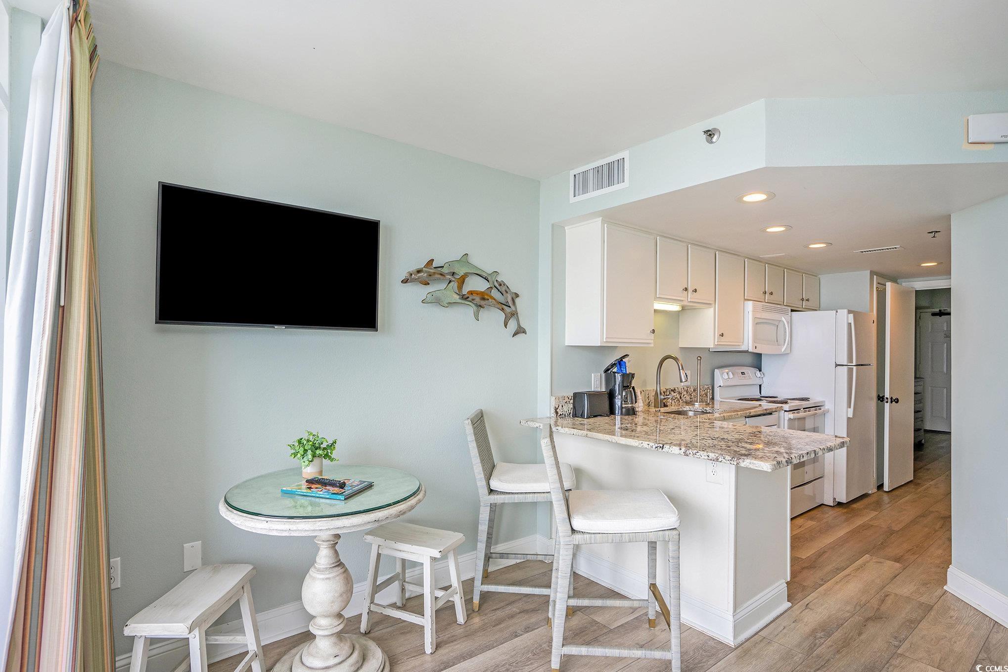 157 Seawatch Dr. Unit: 814