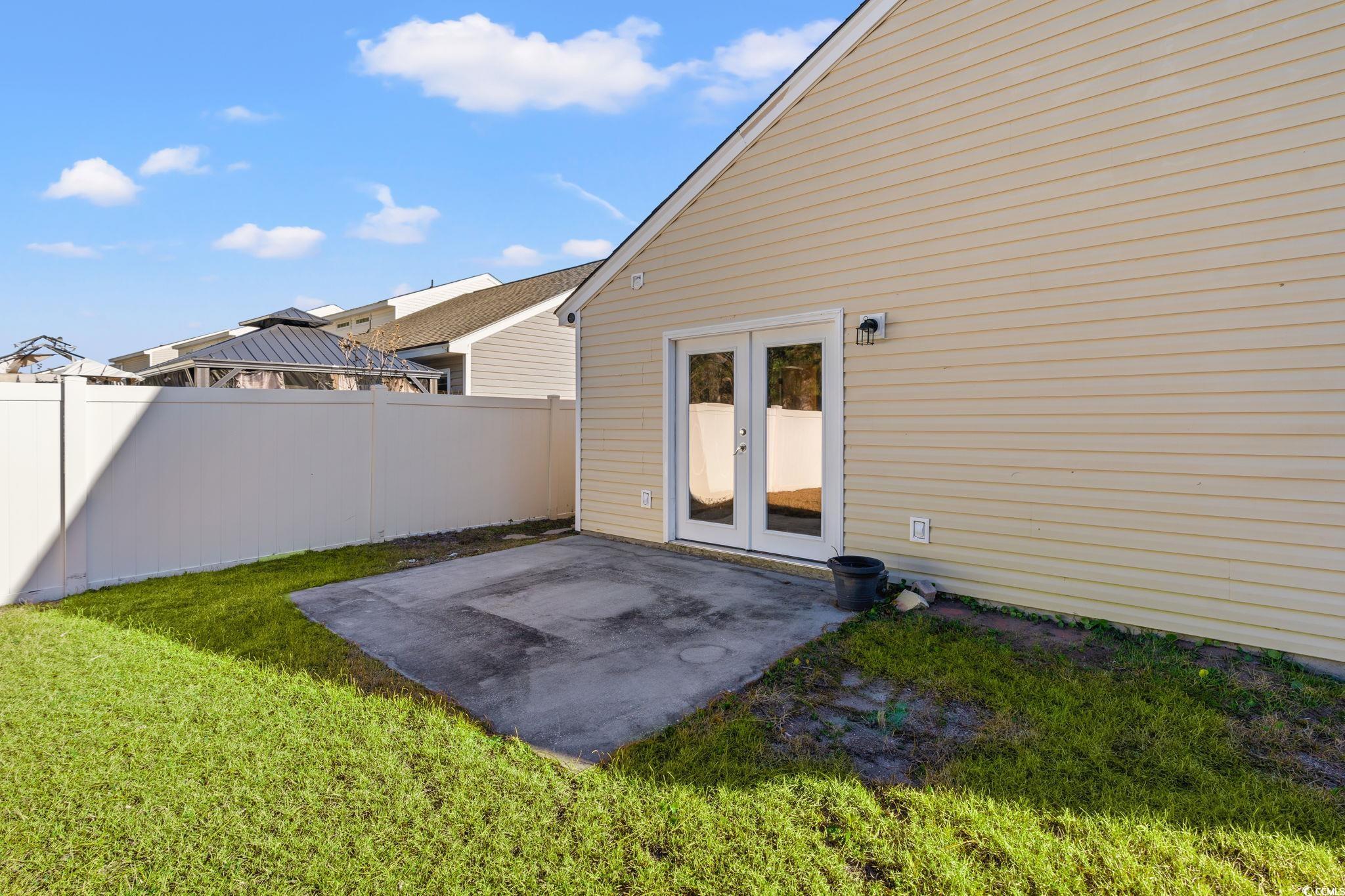 1077 Stoney Falls Blvd.