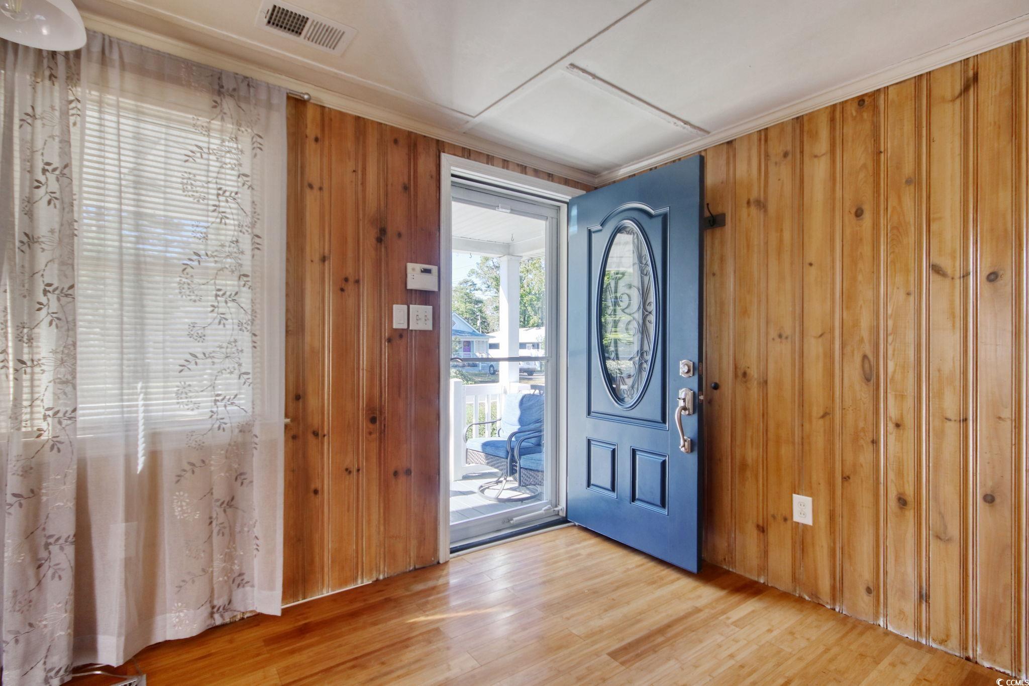 714 3rd Ave. S