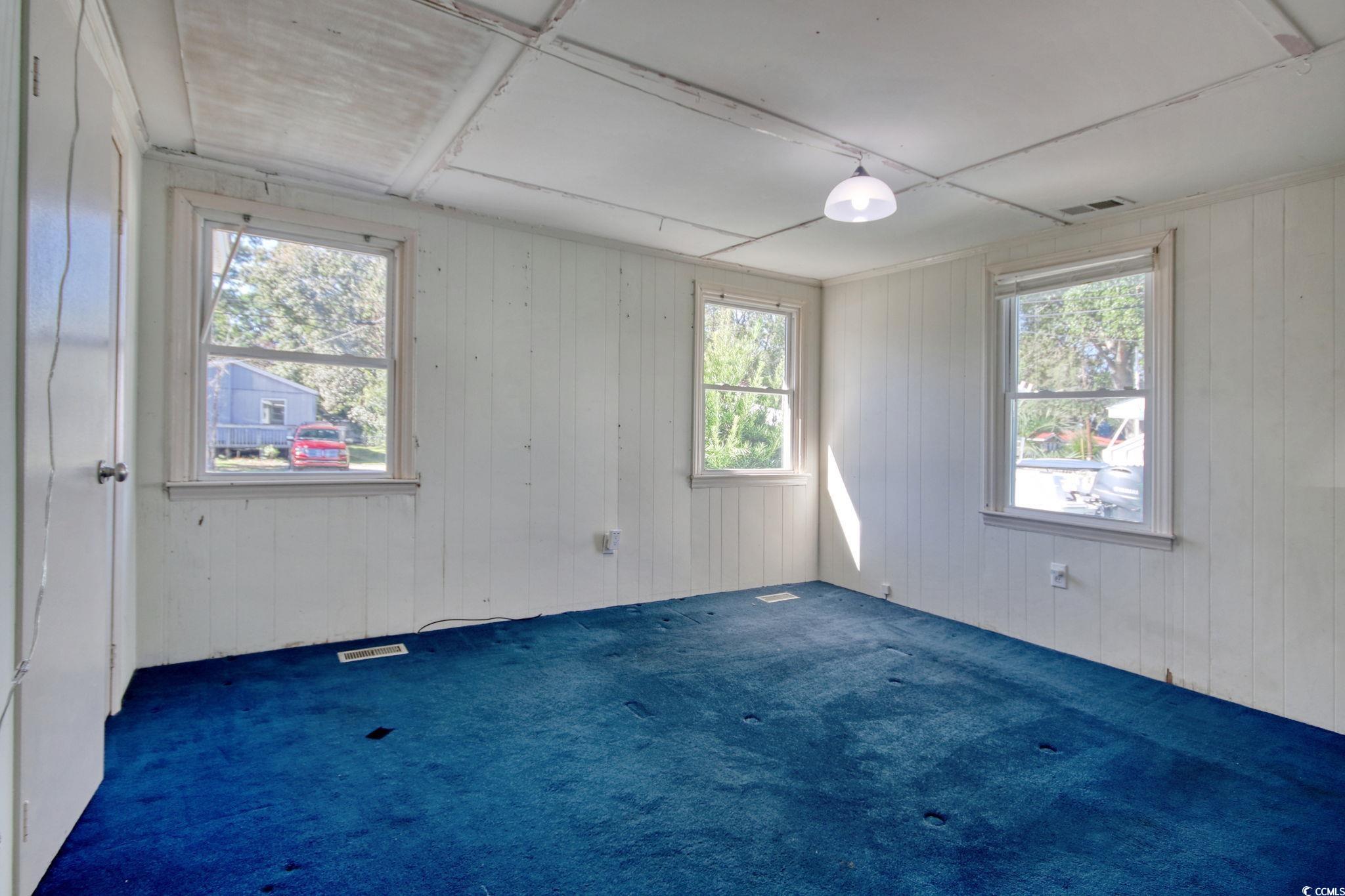 714 3rd Ave. S