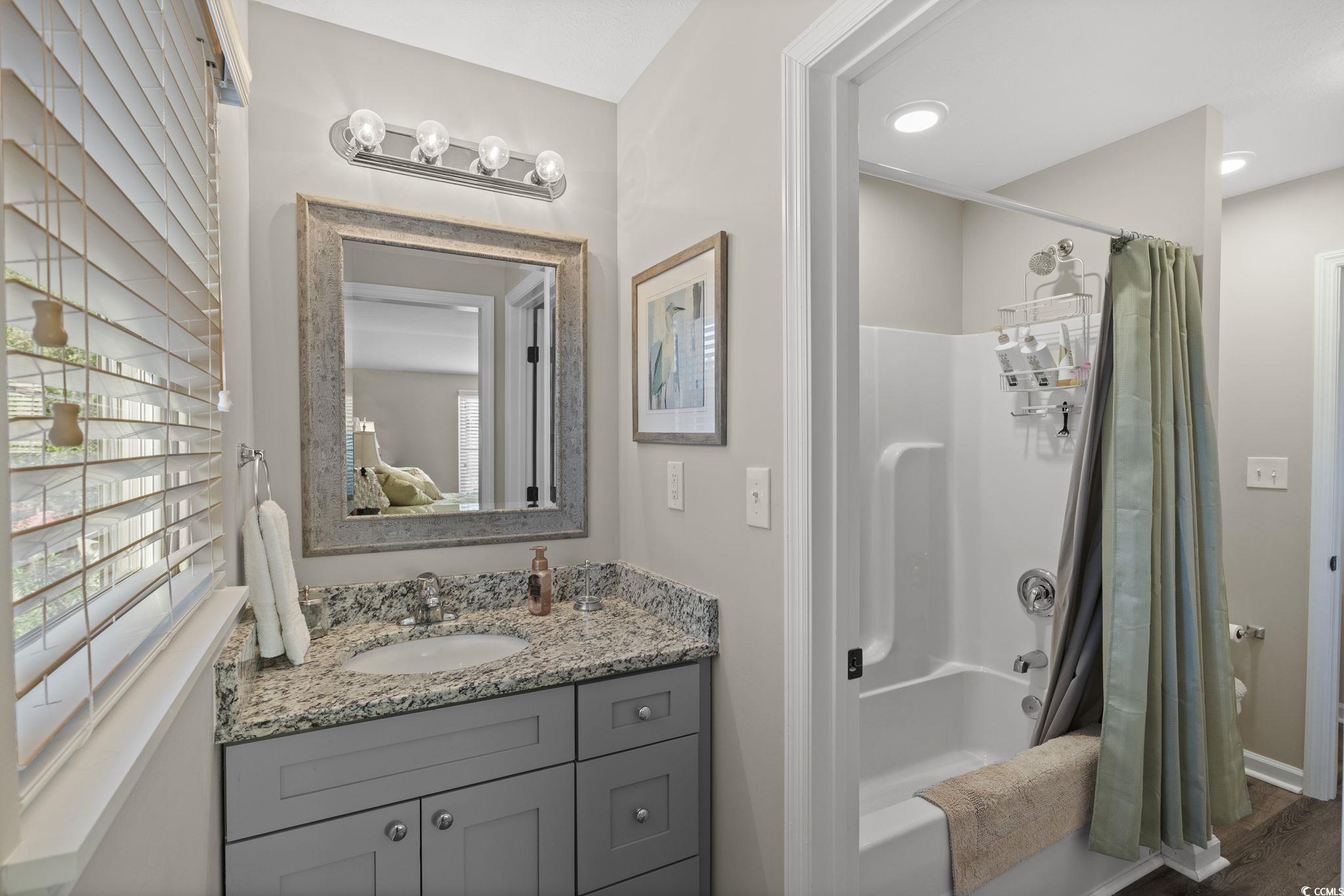 610 14th Ave. S Unit: 179