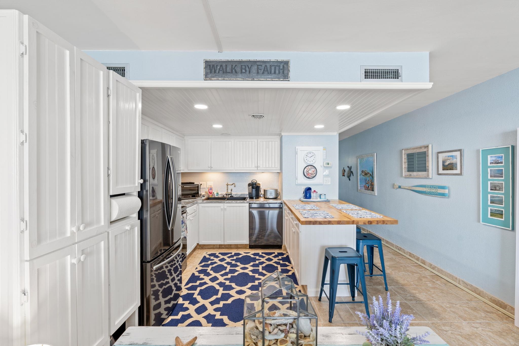 1012 N Waccamaw Dr. Unit: 1506