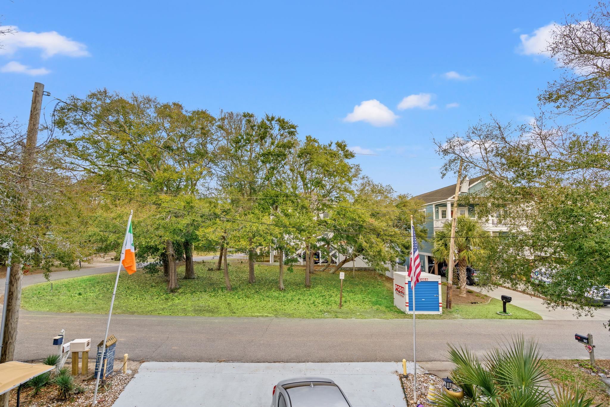 119 B 9th Ave. N