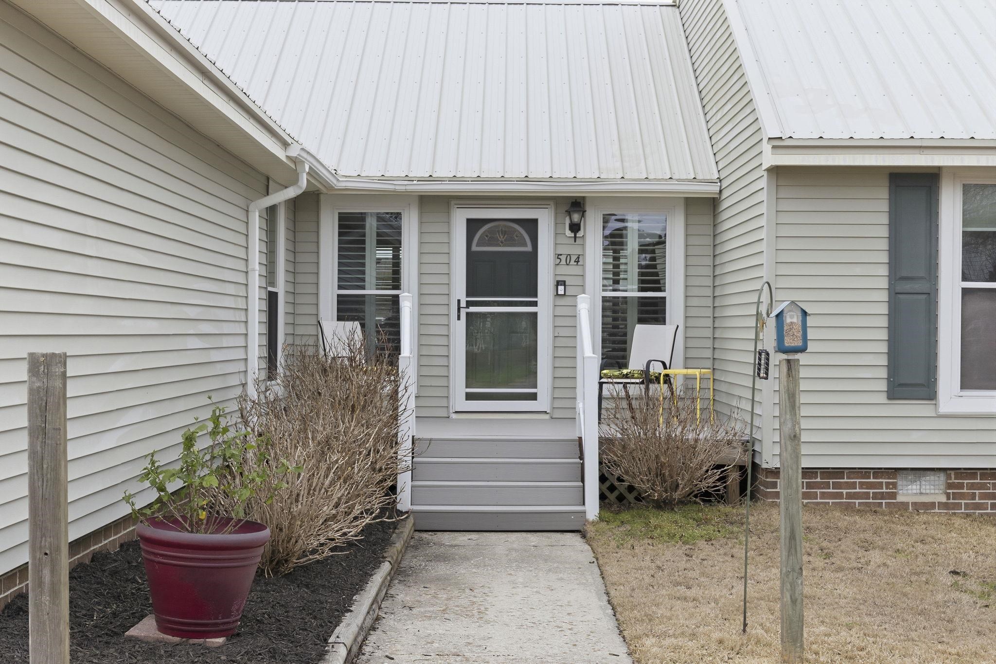504 Plantation Dr.